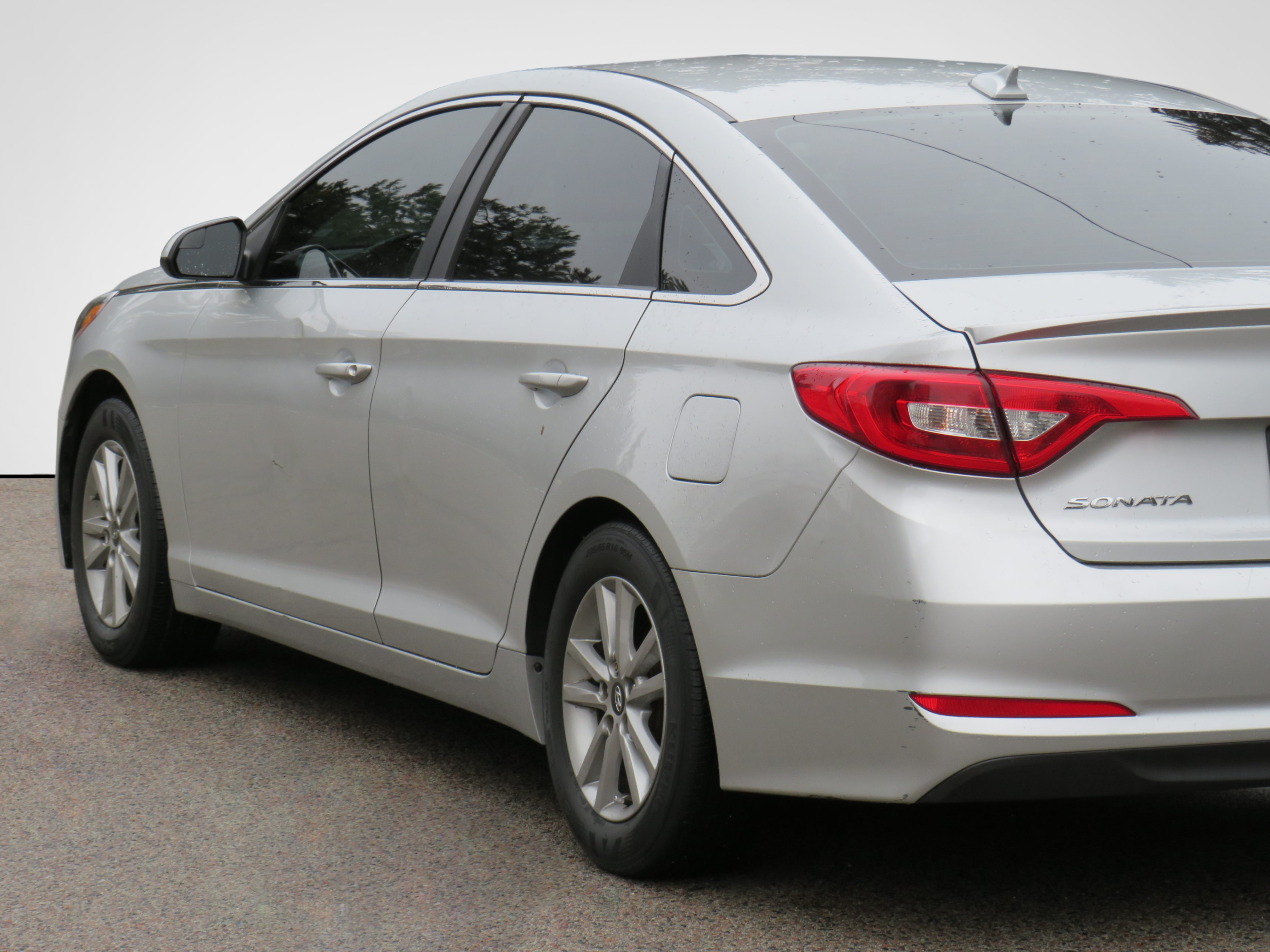 /laautomotive/2015-Hyundai-Sonata-18024207693224126.jpg