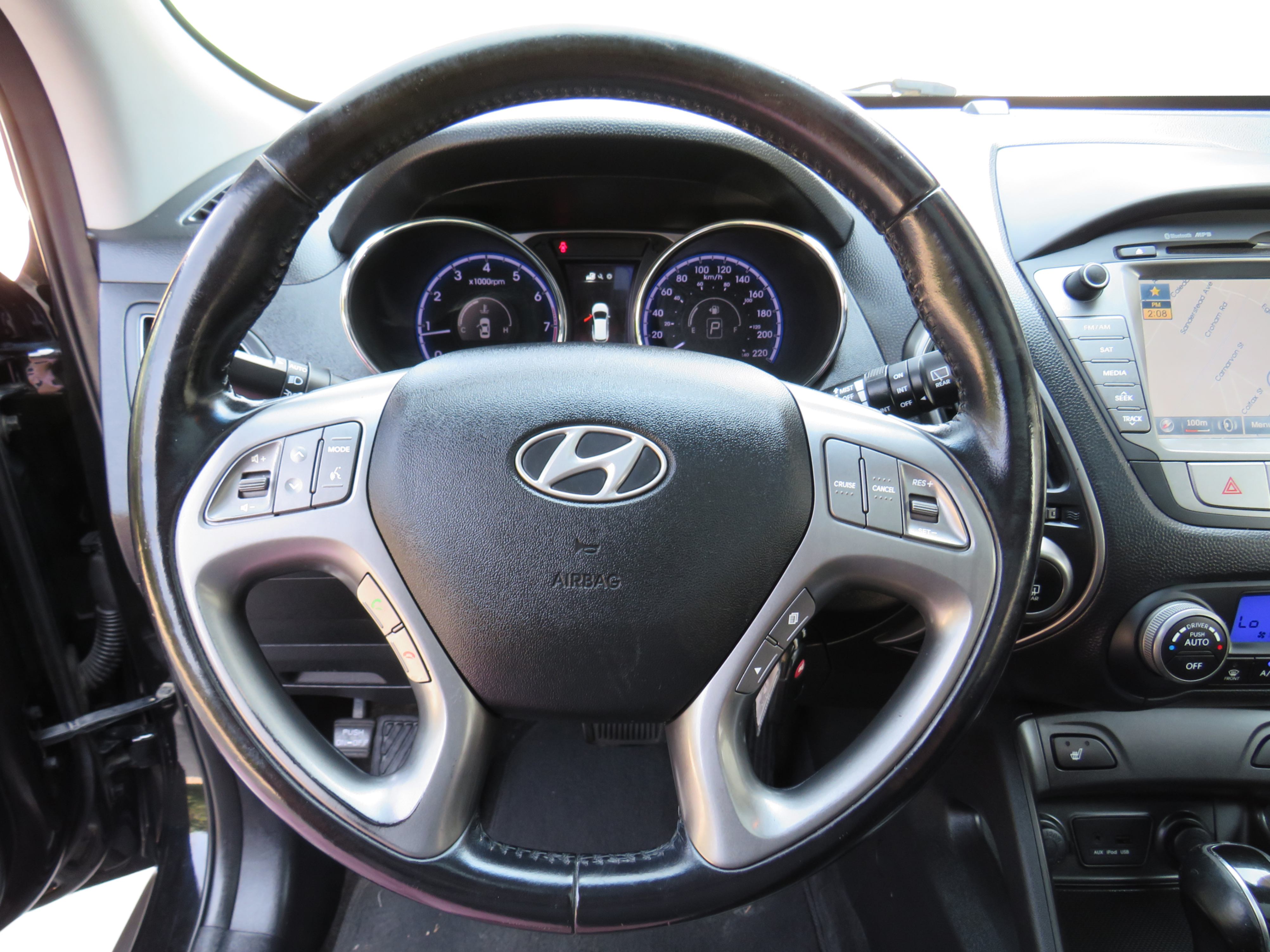 /laautomotive/2015-Hyundai-Tucson-039580451103437664.jpg
