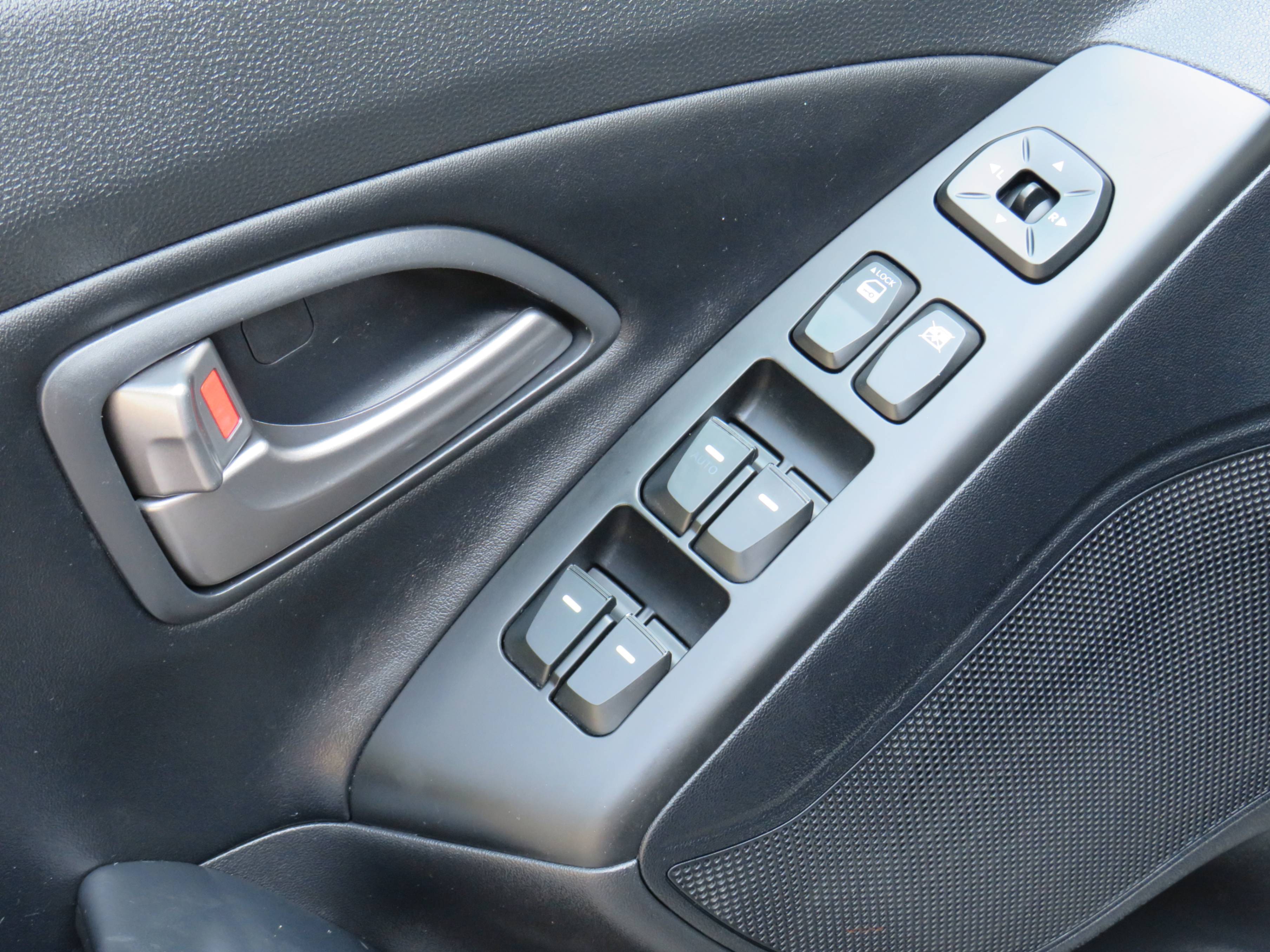 /laautomotive/2015-Hyundai-Tucson-6715416177066544.jpg