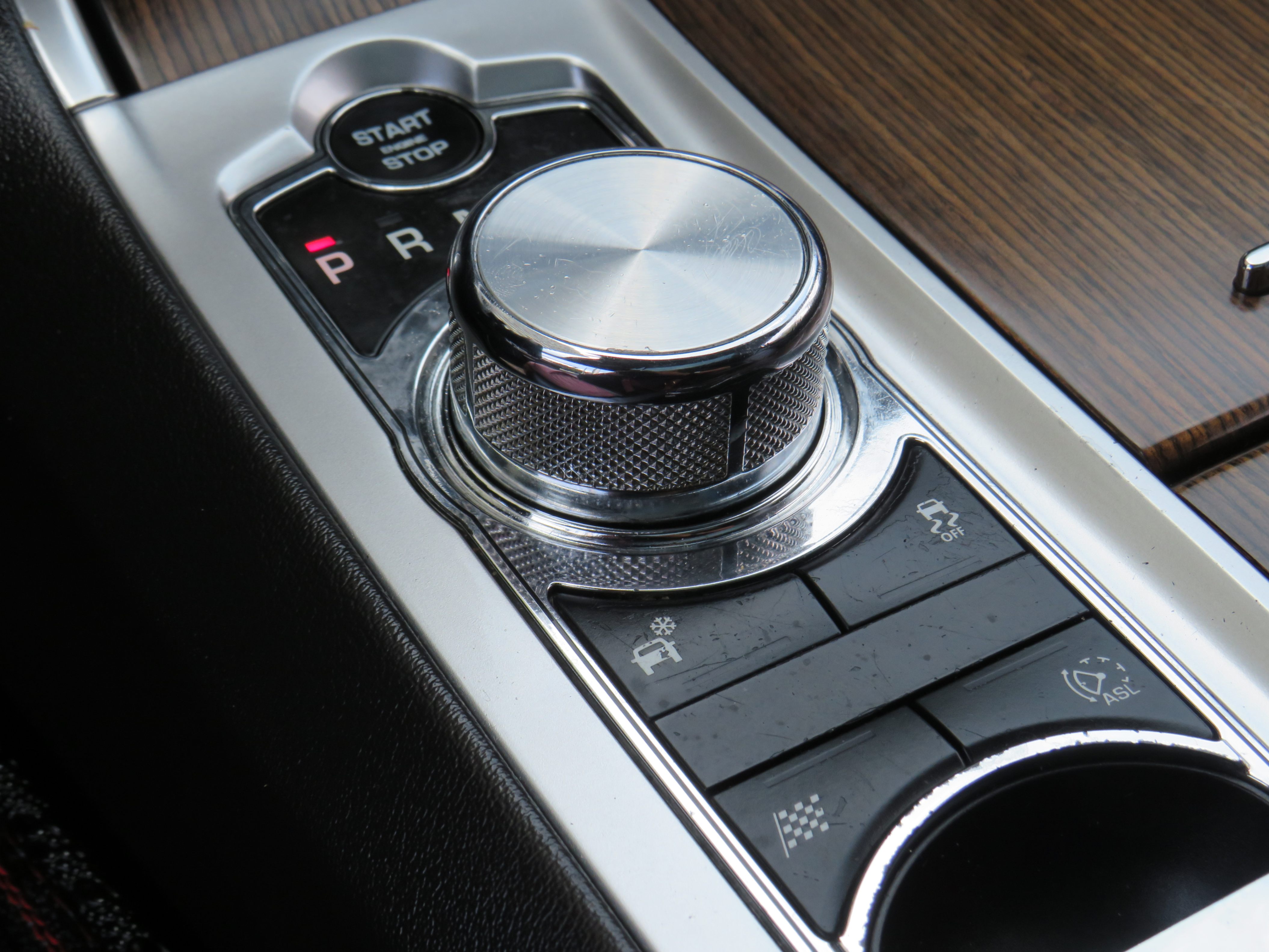 /laautomotive/2015-Jaguar-XF-8146113057204054.jpg