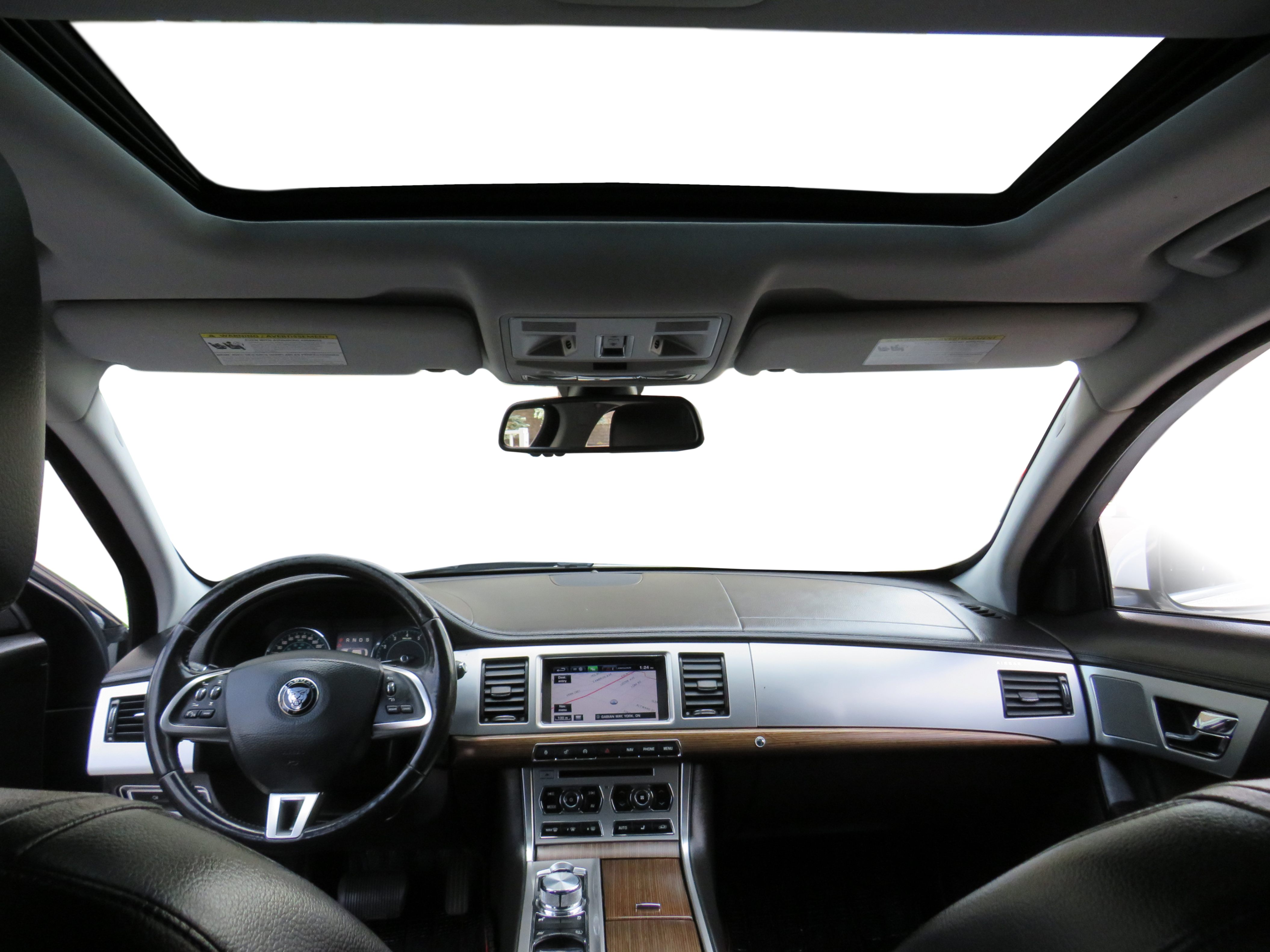 /laautomotive/2015-Jaguar-XF-9837796204757674.jpg