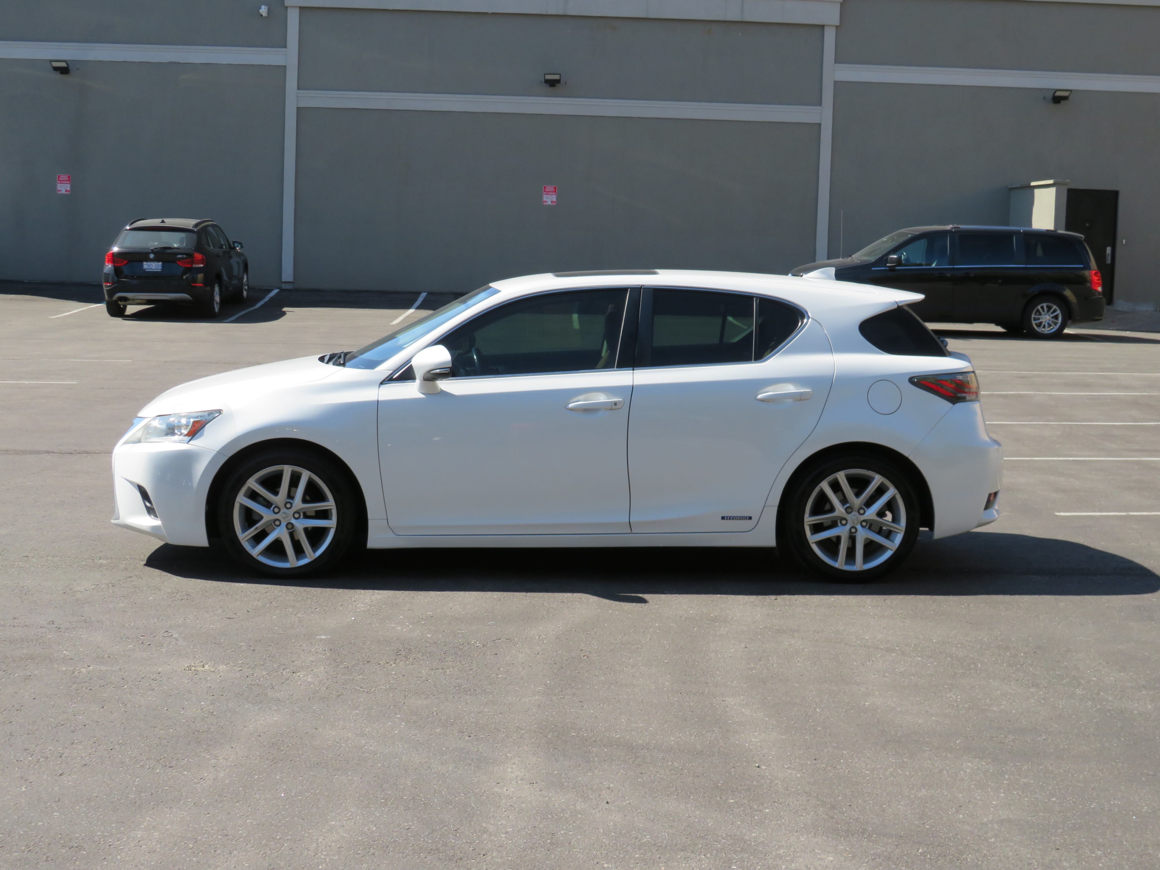 /laautomotive/2015-Lexus-CT200h-9712780594471144.jpg