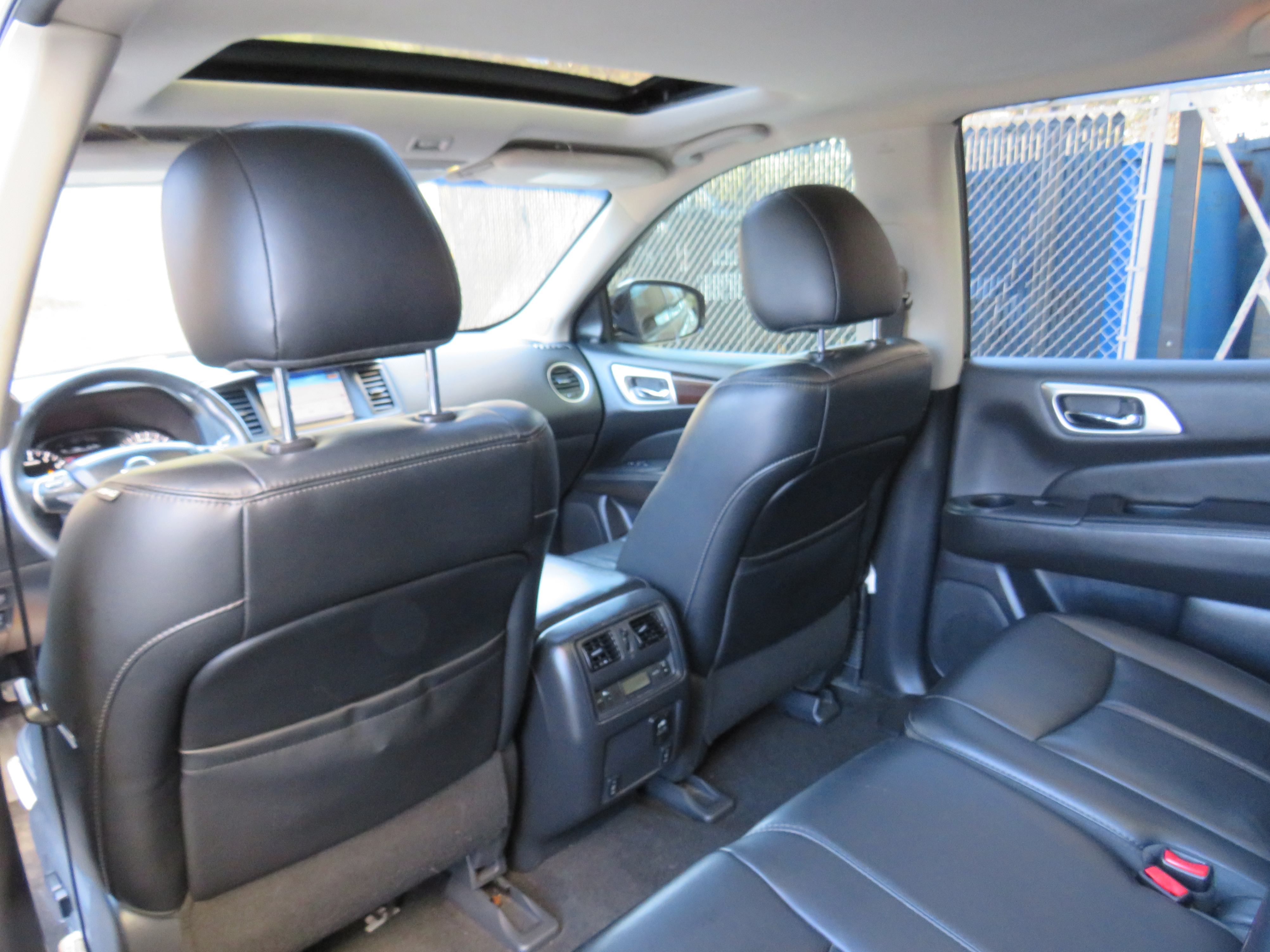 /laautomotive/2015-Nissan-Pathfinder-1704581456775076.jpg
