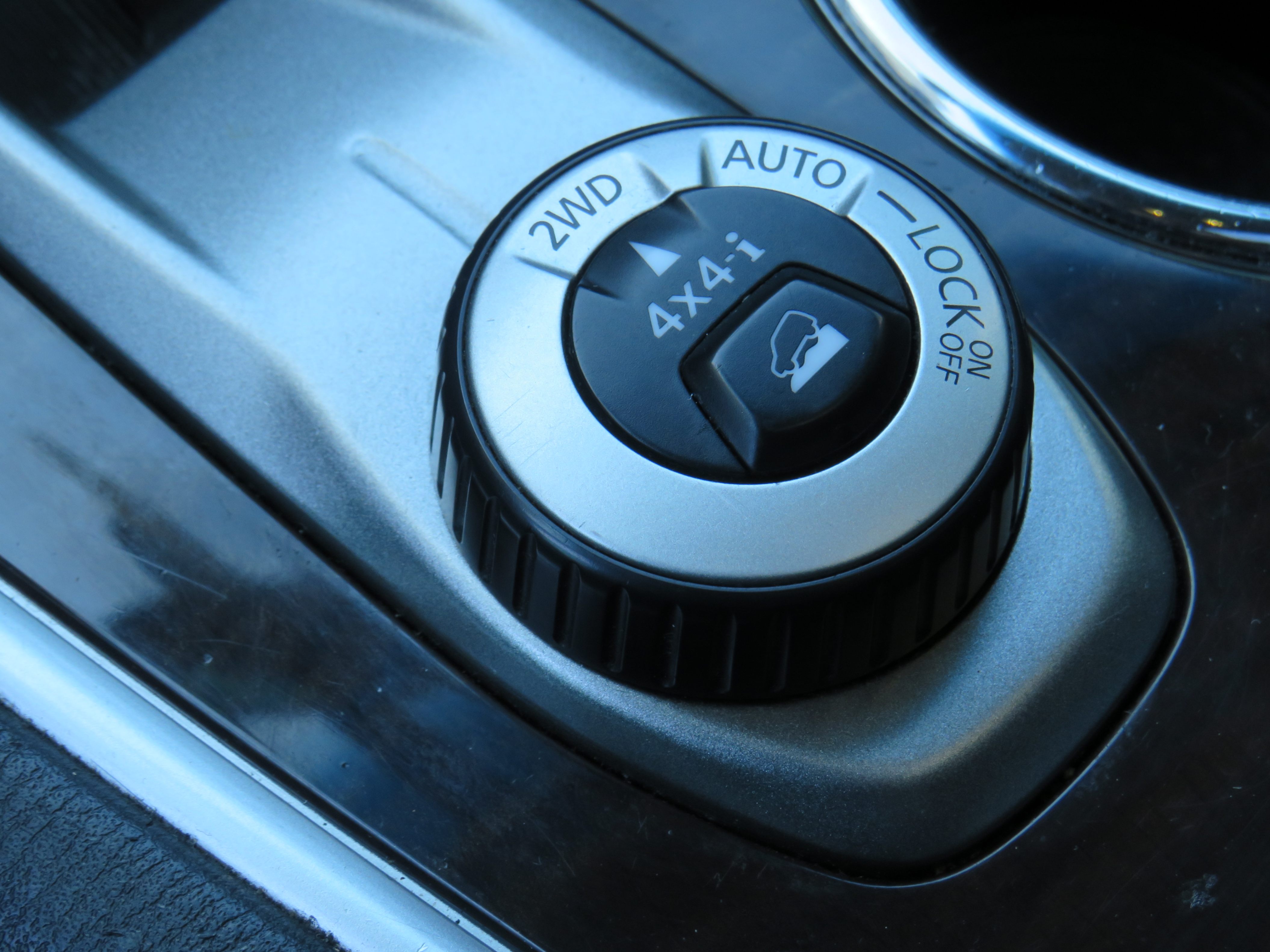 /laautomotive/2015-Nissan-Pathfinder-5839808144597509.jpg