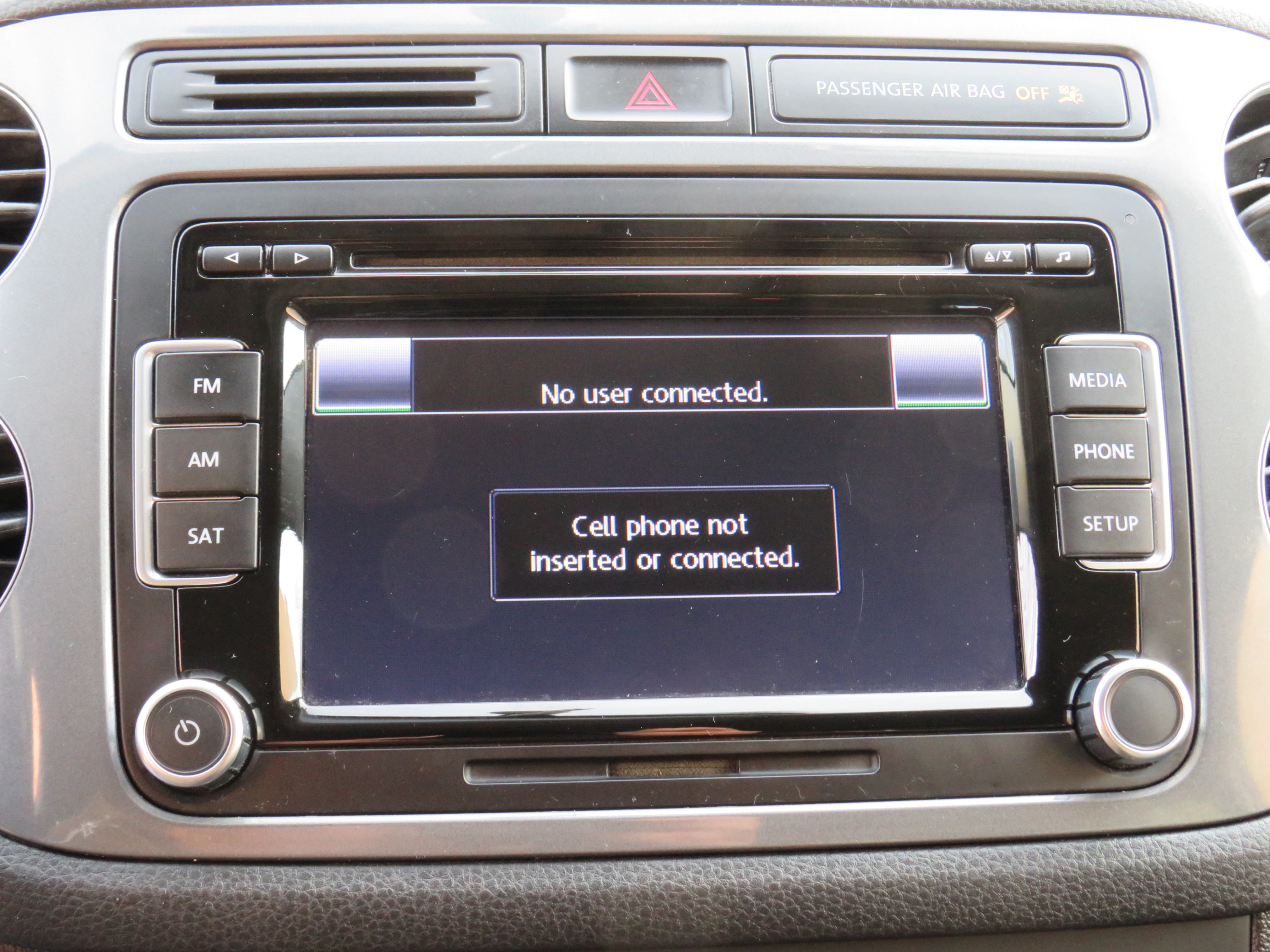 /laautomotive/2015-Volkswagen-Tiguan-09407748527560478.jpg