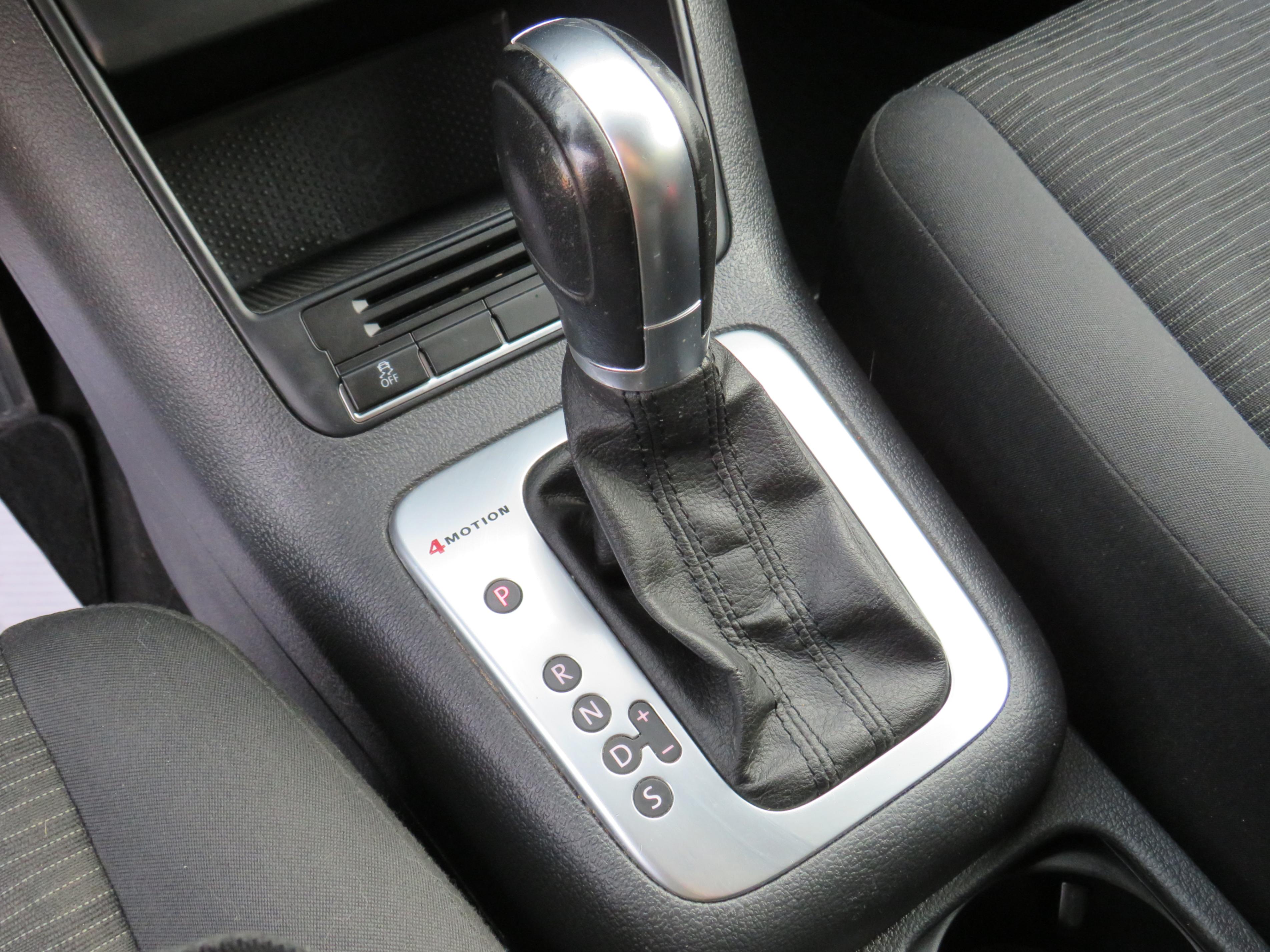 /laautomotive/2015-Volkswagen-Tiguan-6892029739771237.jpg