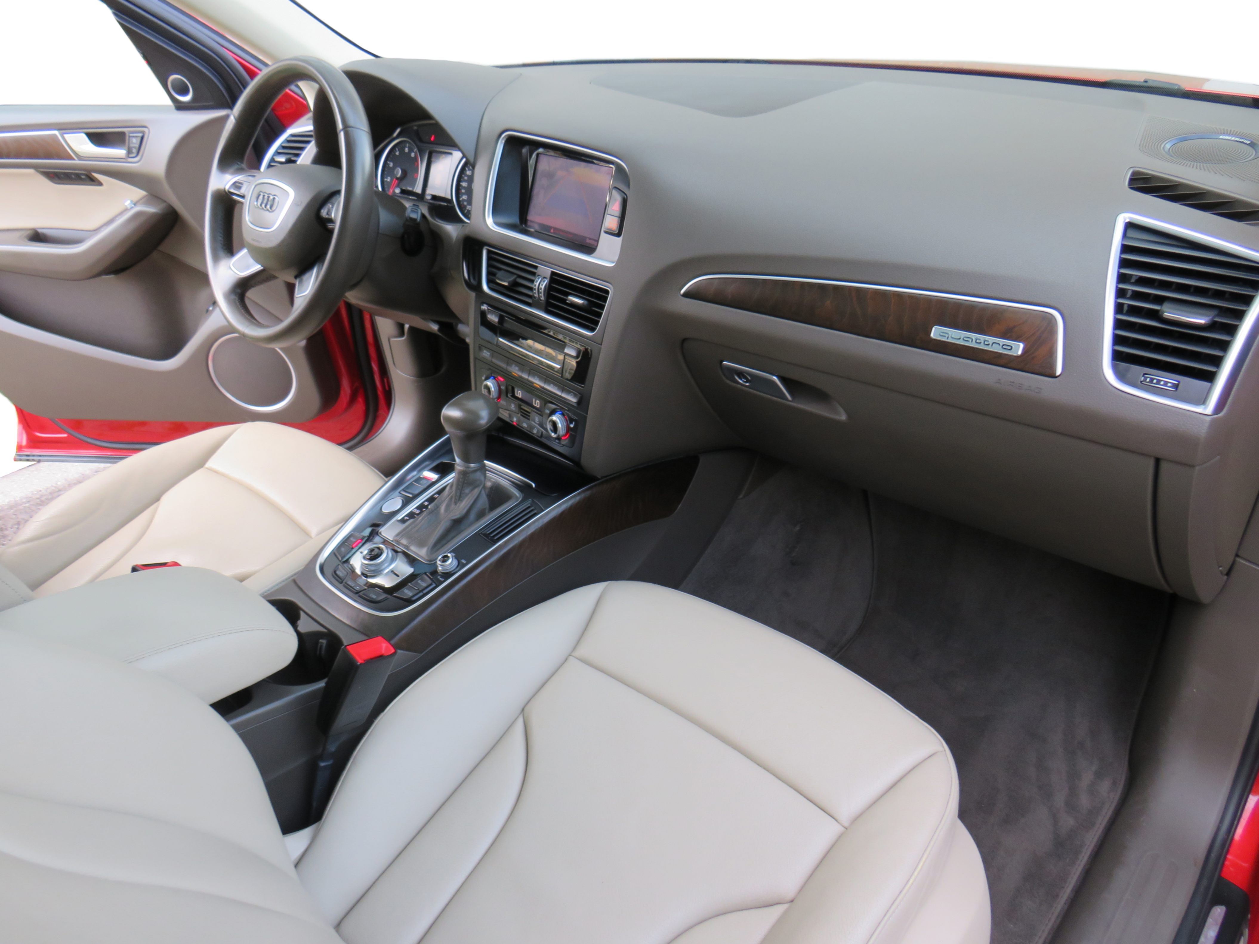 /laautomotive/2016-Audi-Q5-6688945392960461.jpg