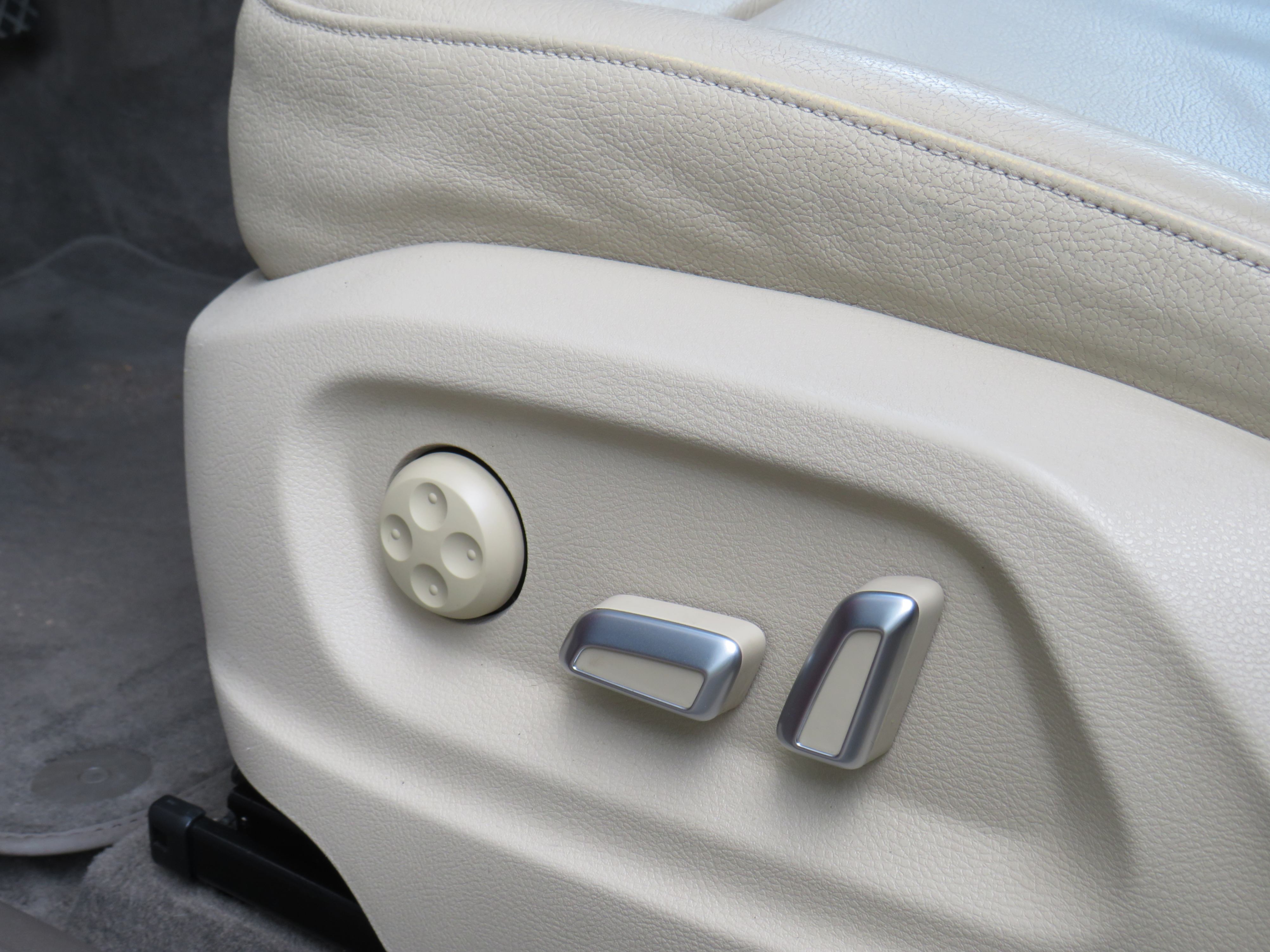 /laautomotive/2016-Audi-Q5-807850398116287.jpg