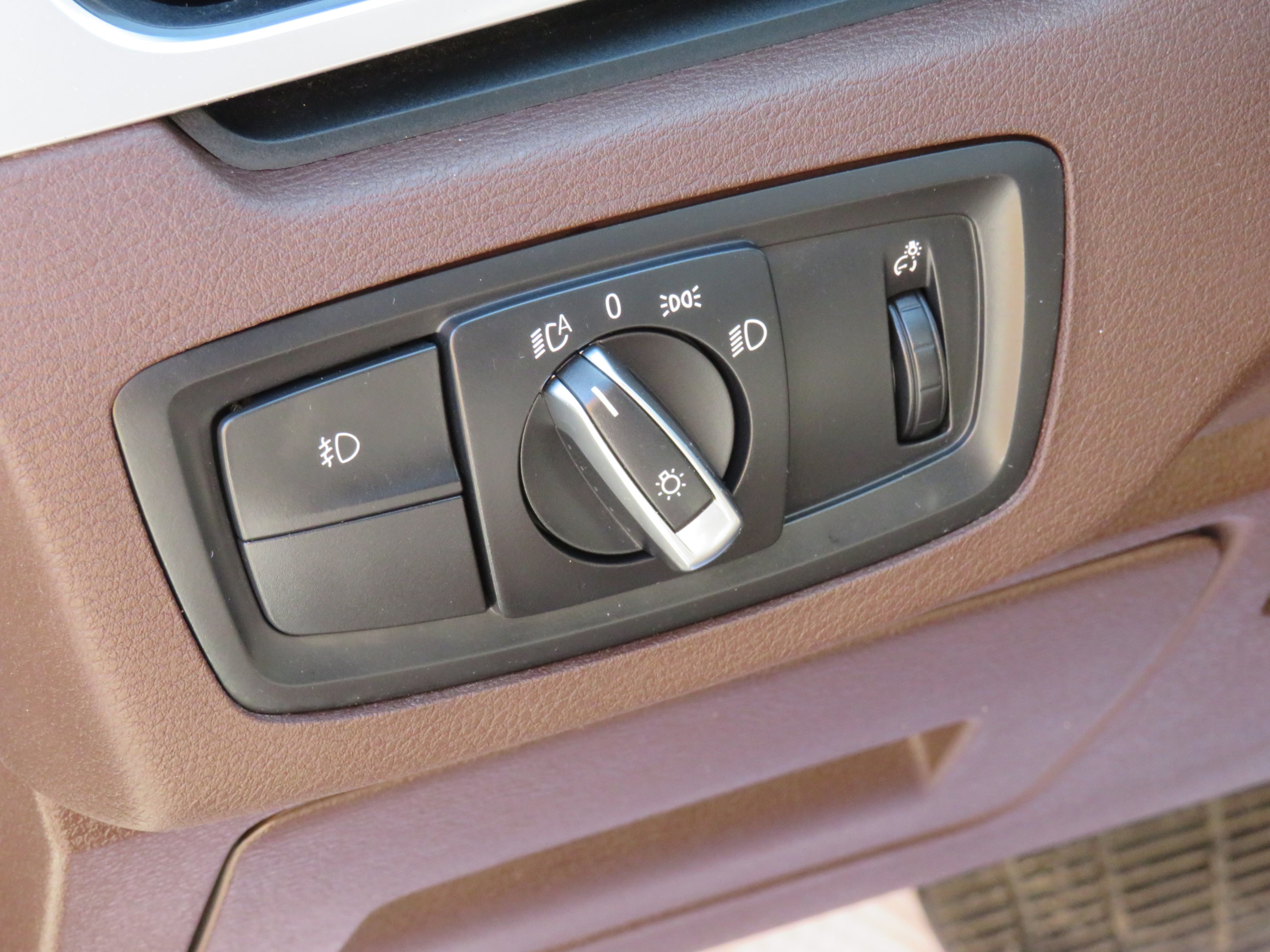 /laautomotive/2016-BMW-X1-42370403914524735.jpg