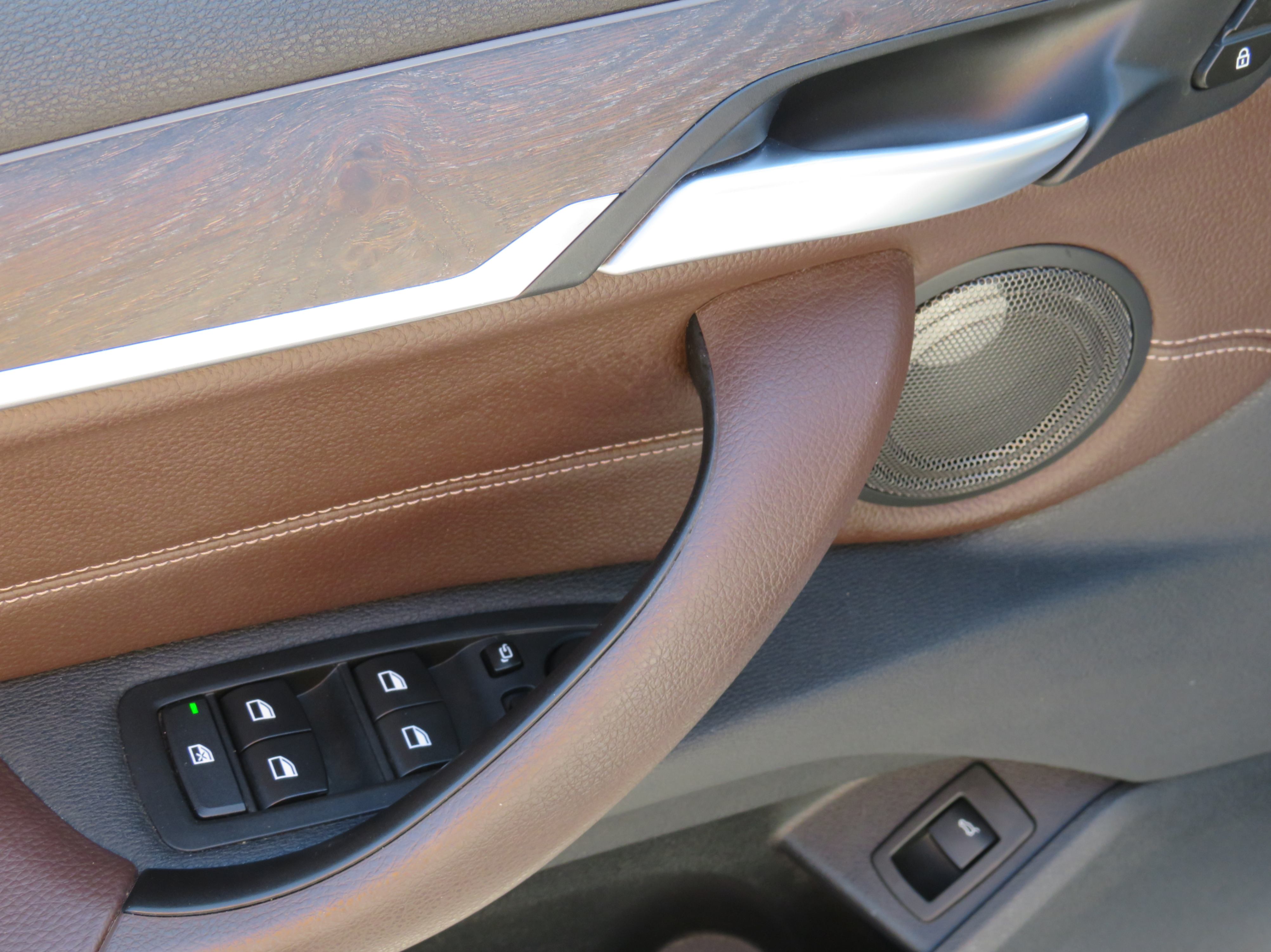 /laautomotive/2016-BMW-X1-5234552485316877.jpg