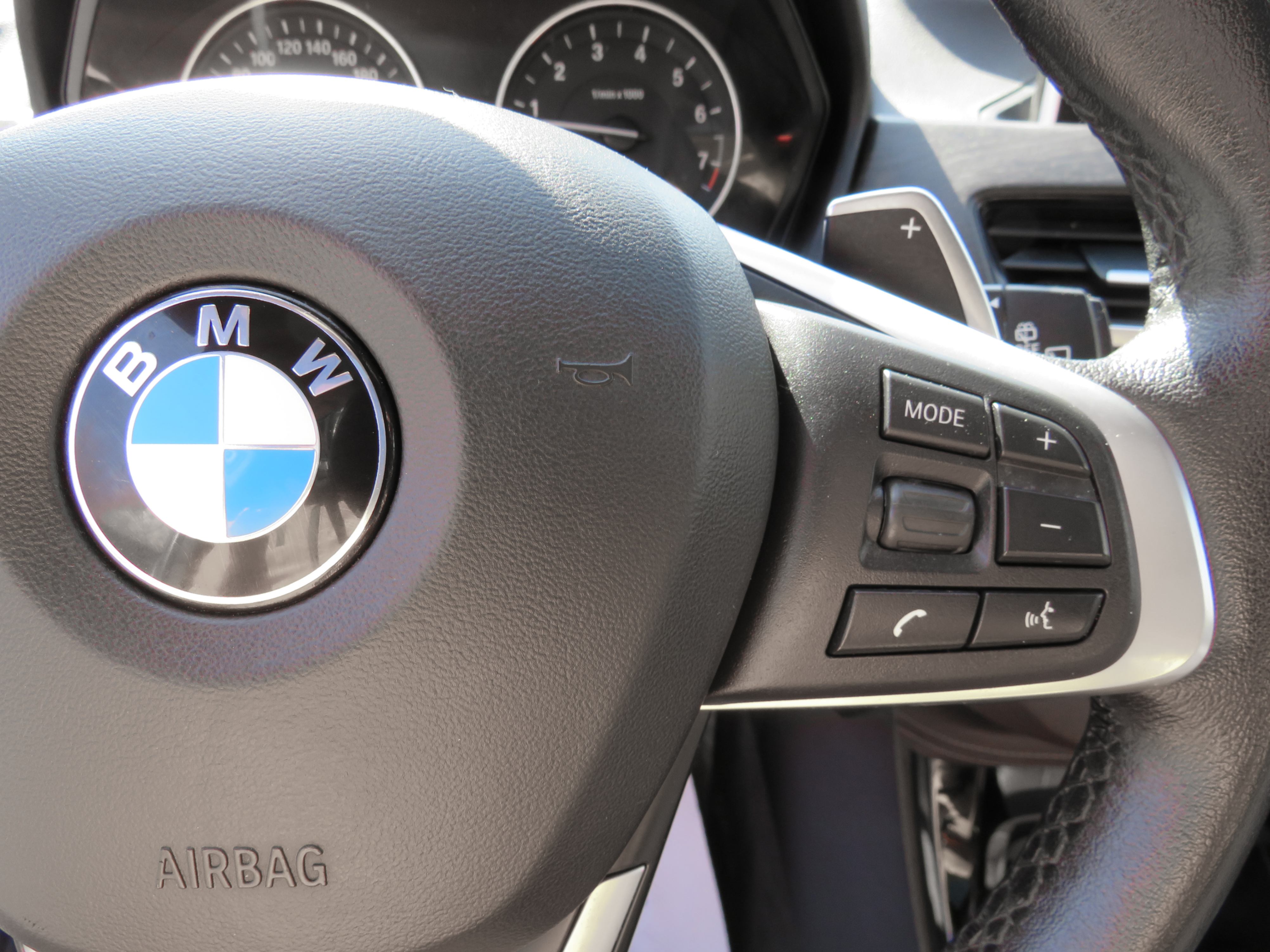 /laautomotive/2016-BMW-X1-9932677106808736.jpg