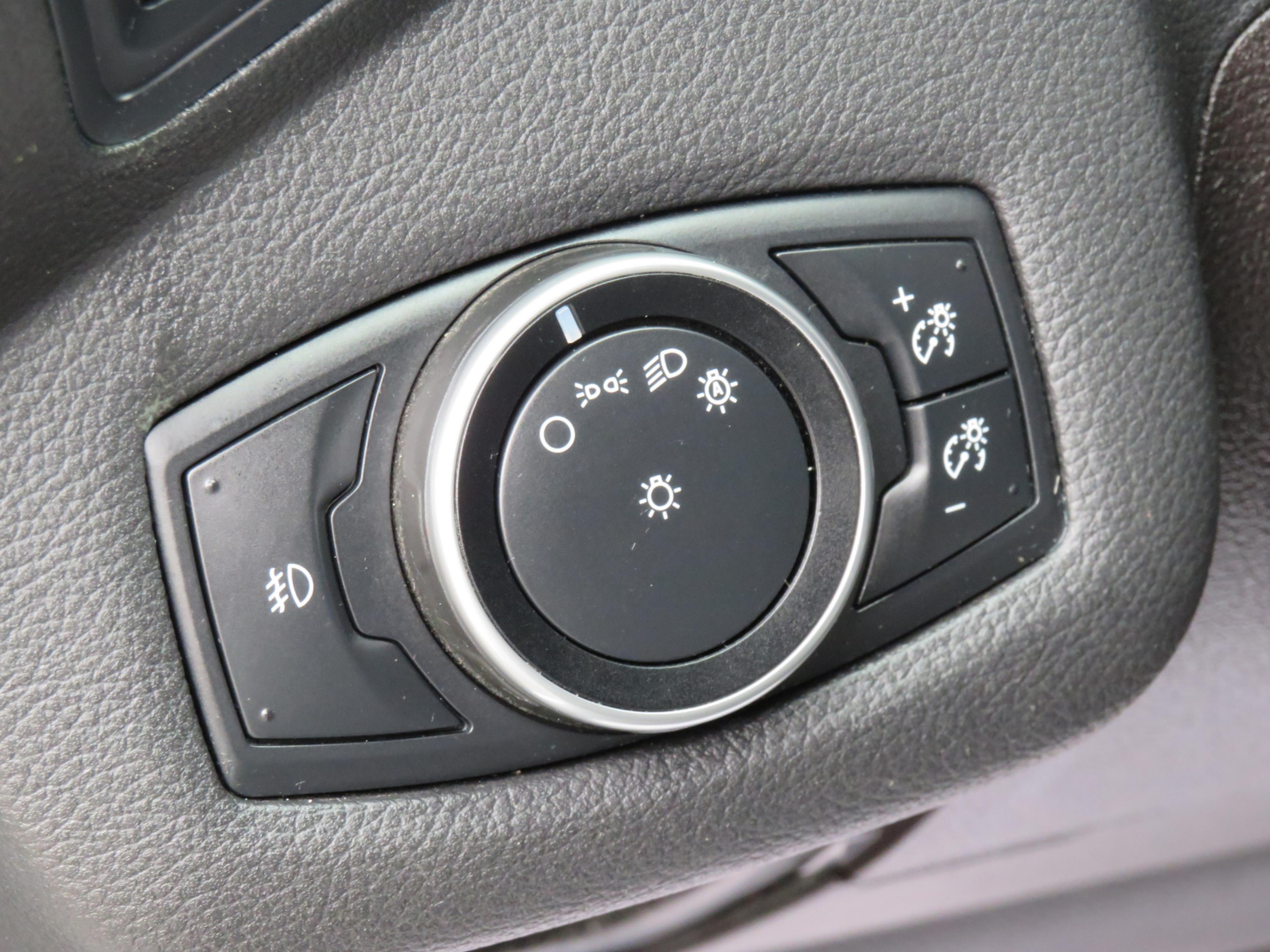 /laautomotive/2016-Ford-Escape-35962912865525976.jpg