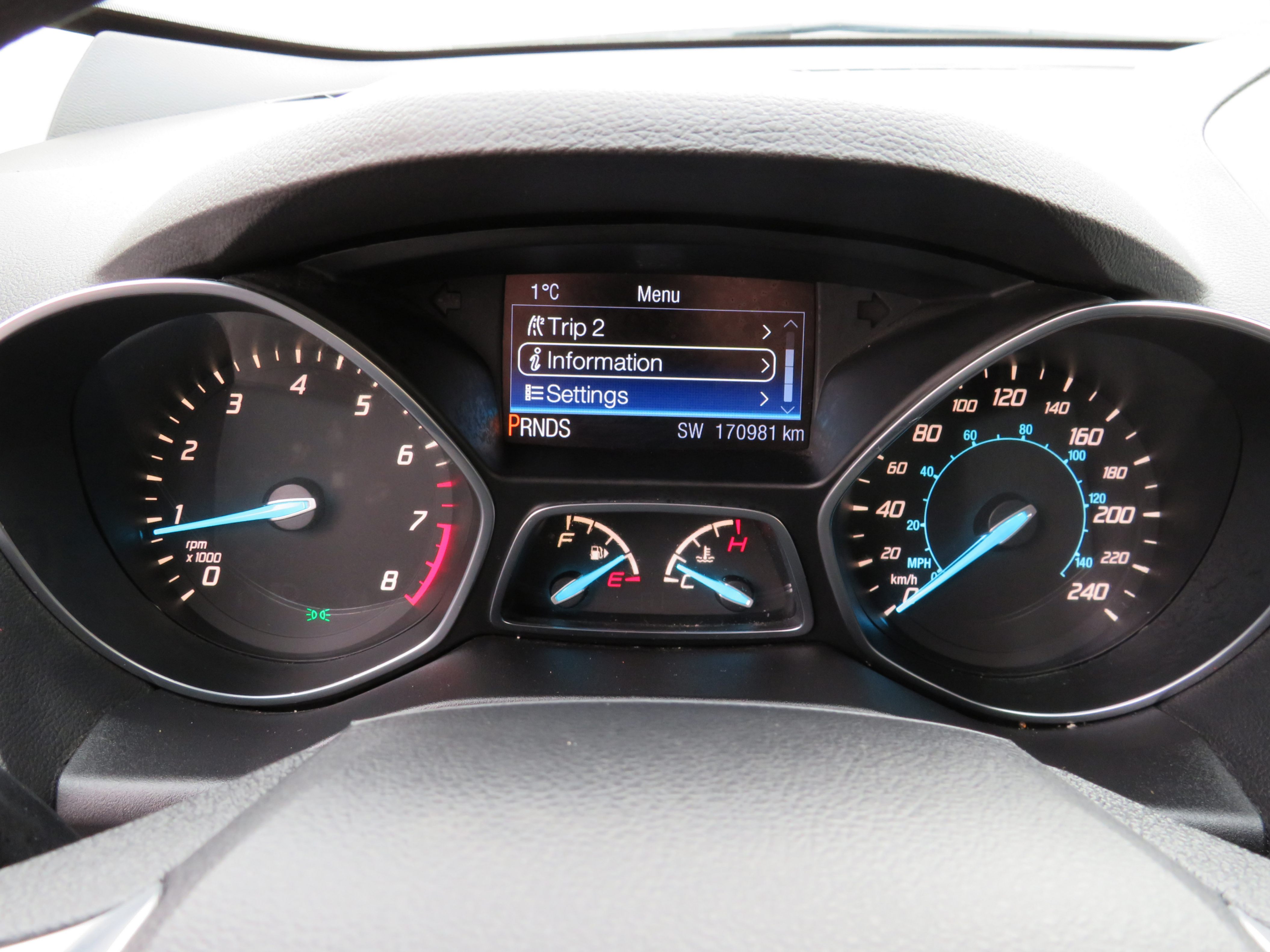 /laautomotive/2016-Ford-Escape-8085427400555862.jpg