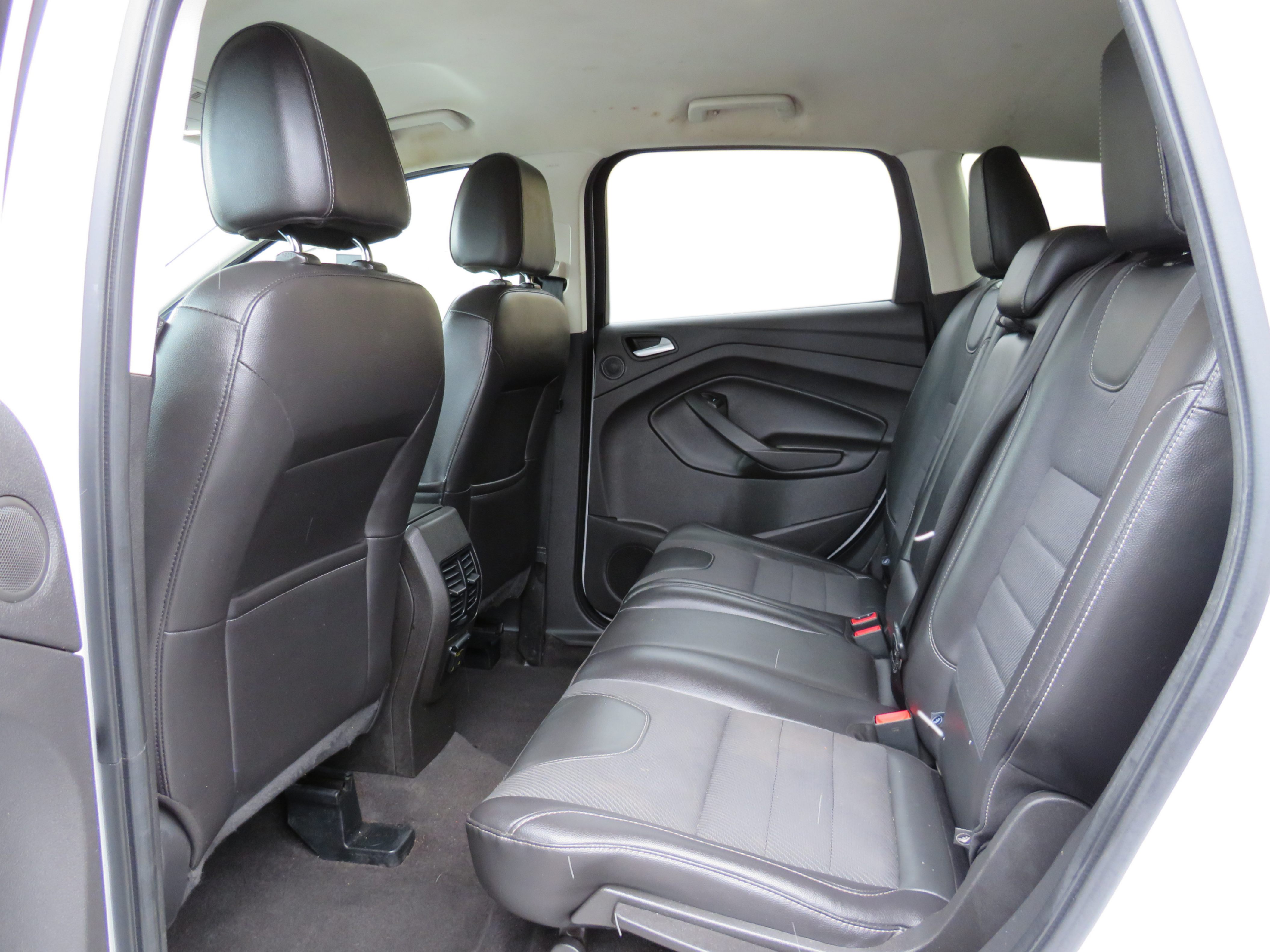 /laautomotive/2016-Ford-Escape-866303835882811.jpg