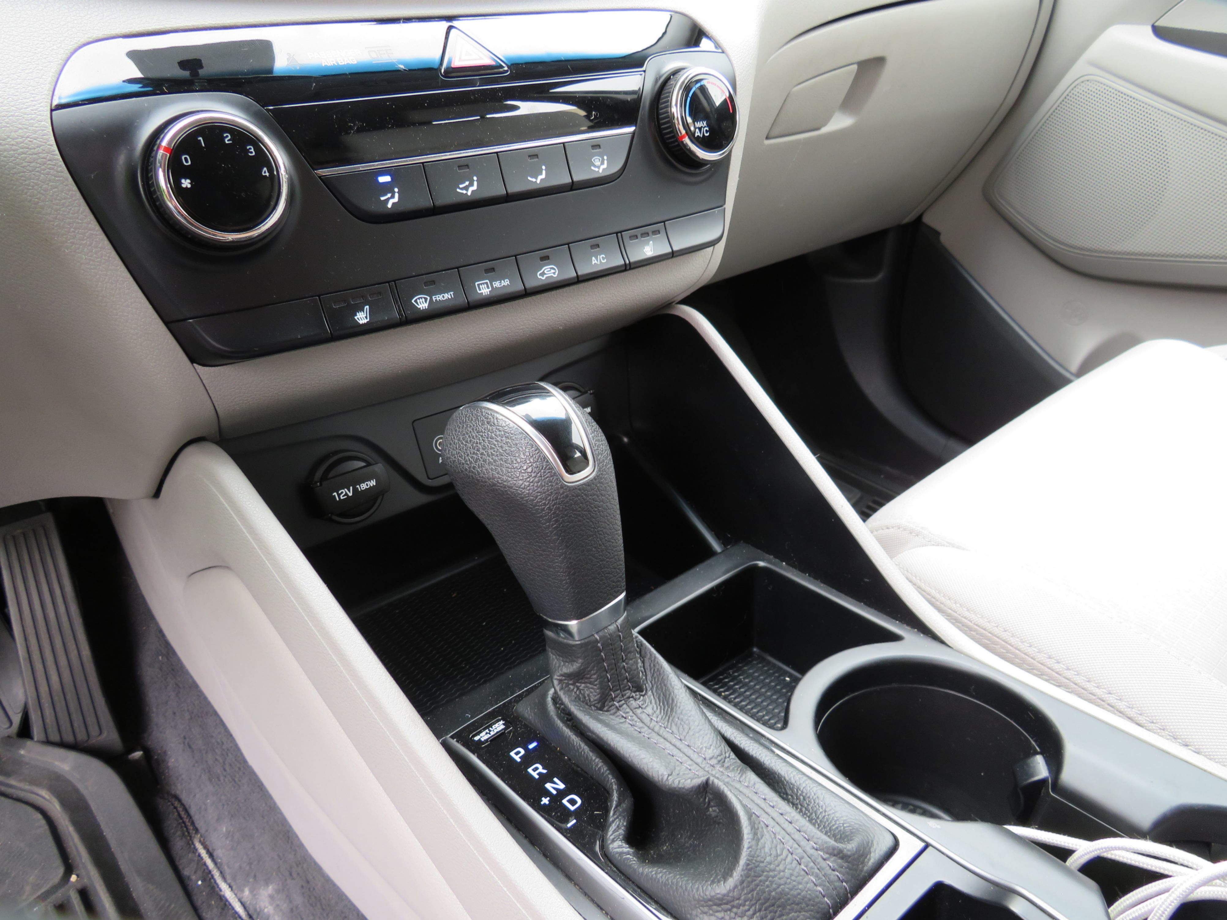 /laautomotive/2016-Hyundai-Tucson-14015057847063384.jpg