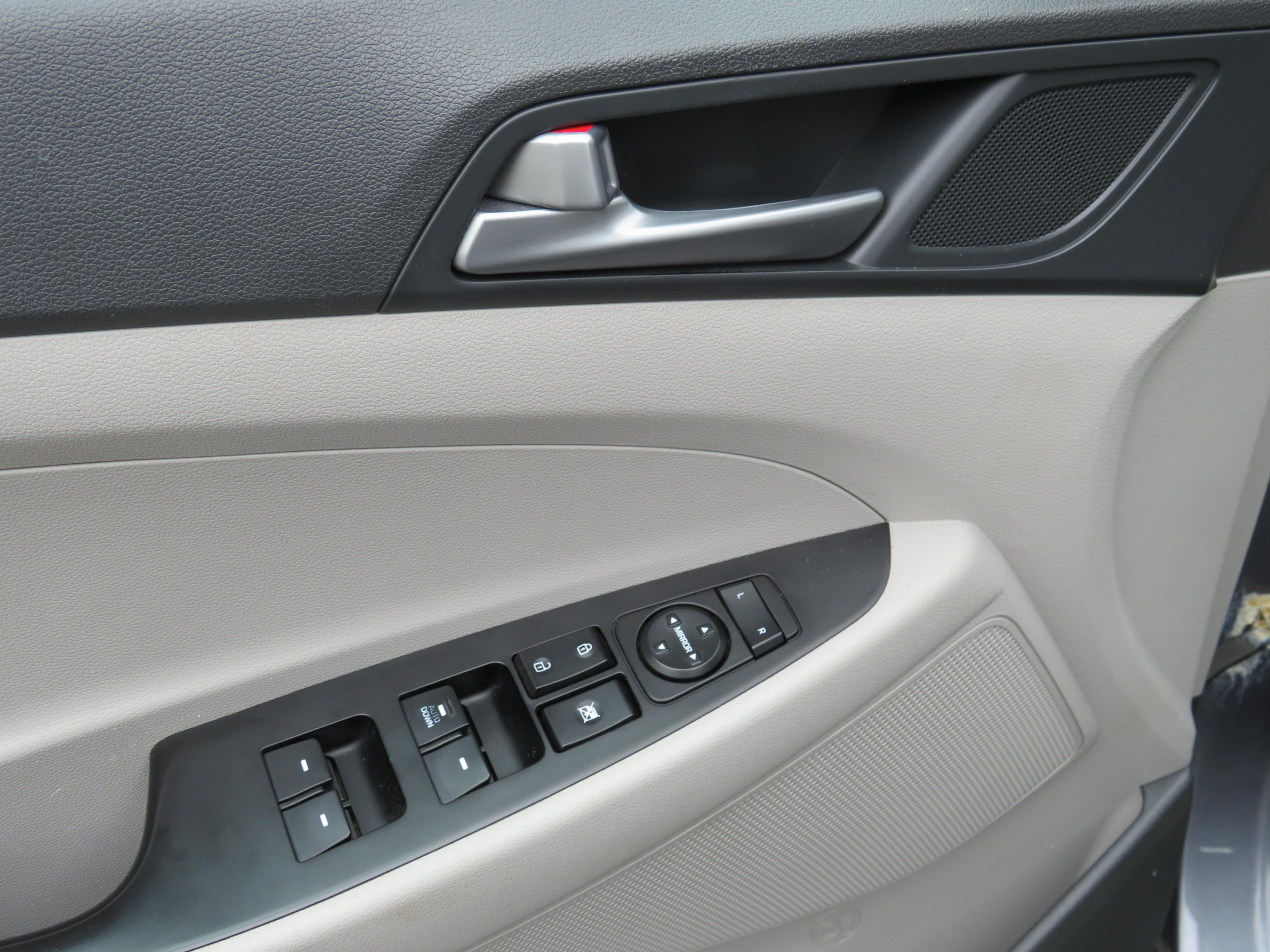 /laautomotive/2016-Hyundai-Tucson-9855057990526748.jpg