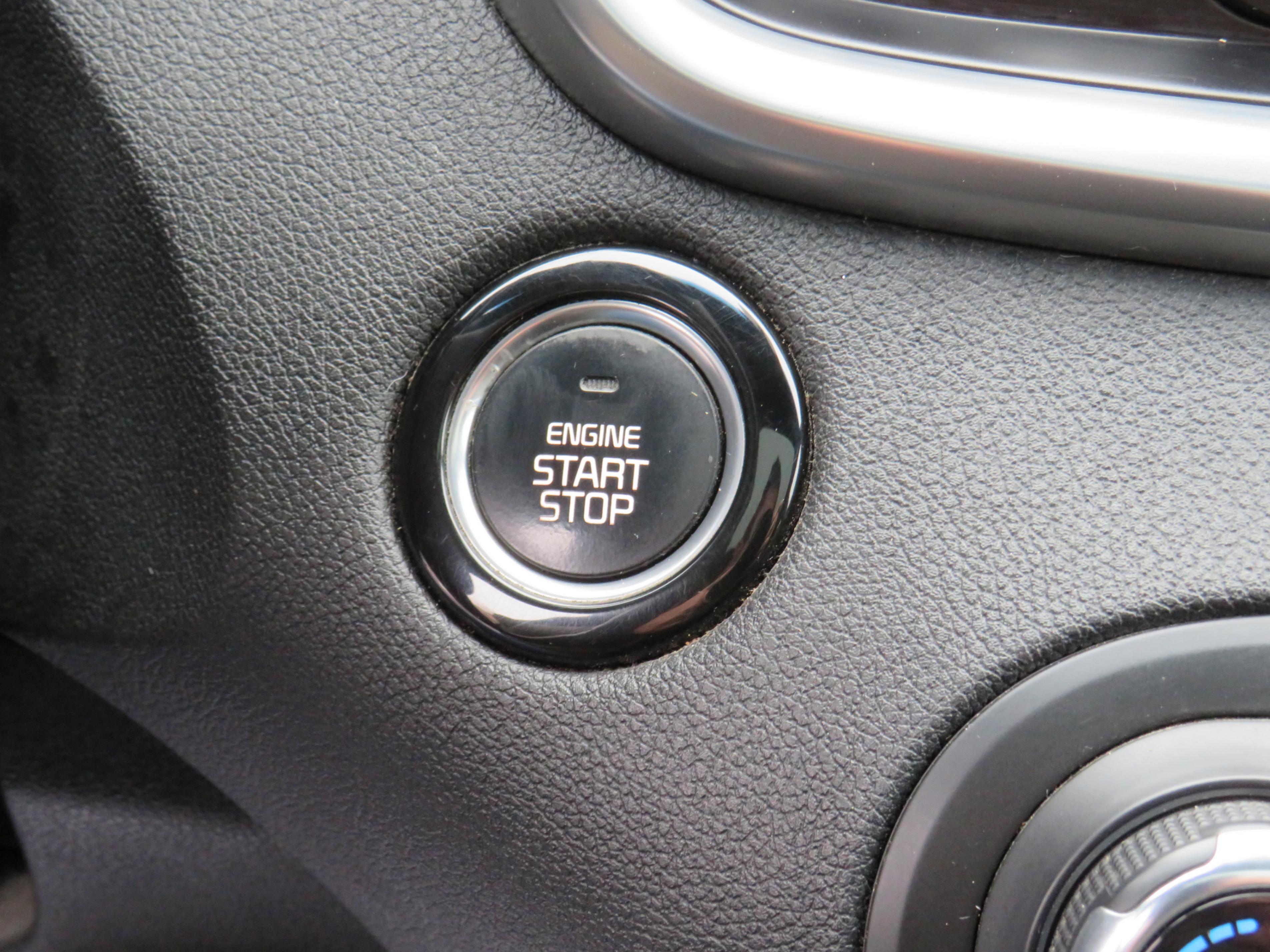 /laautomotive/2016-Kia-Sorento-001097532594647399.jpg
