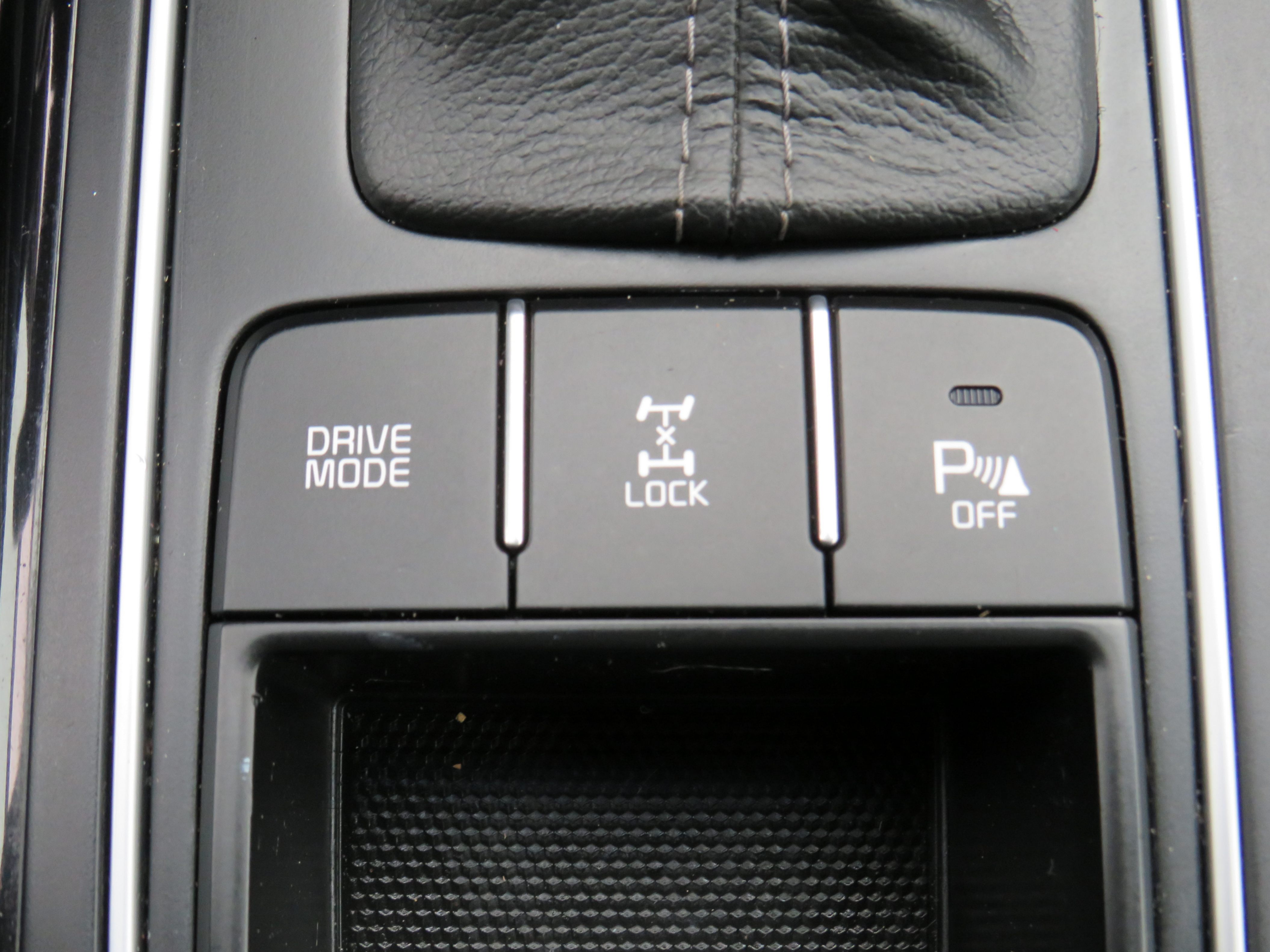 /laautomotive/2016-Kia-Sorento-24436687465696494.jpg