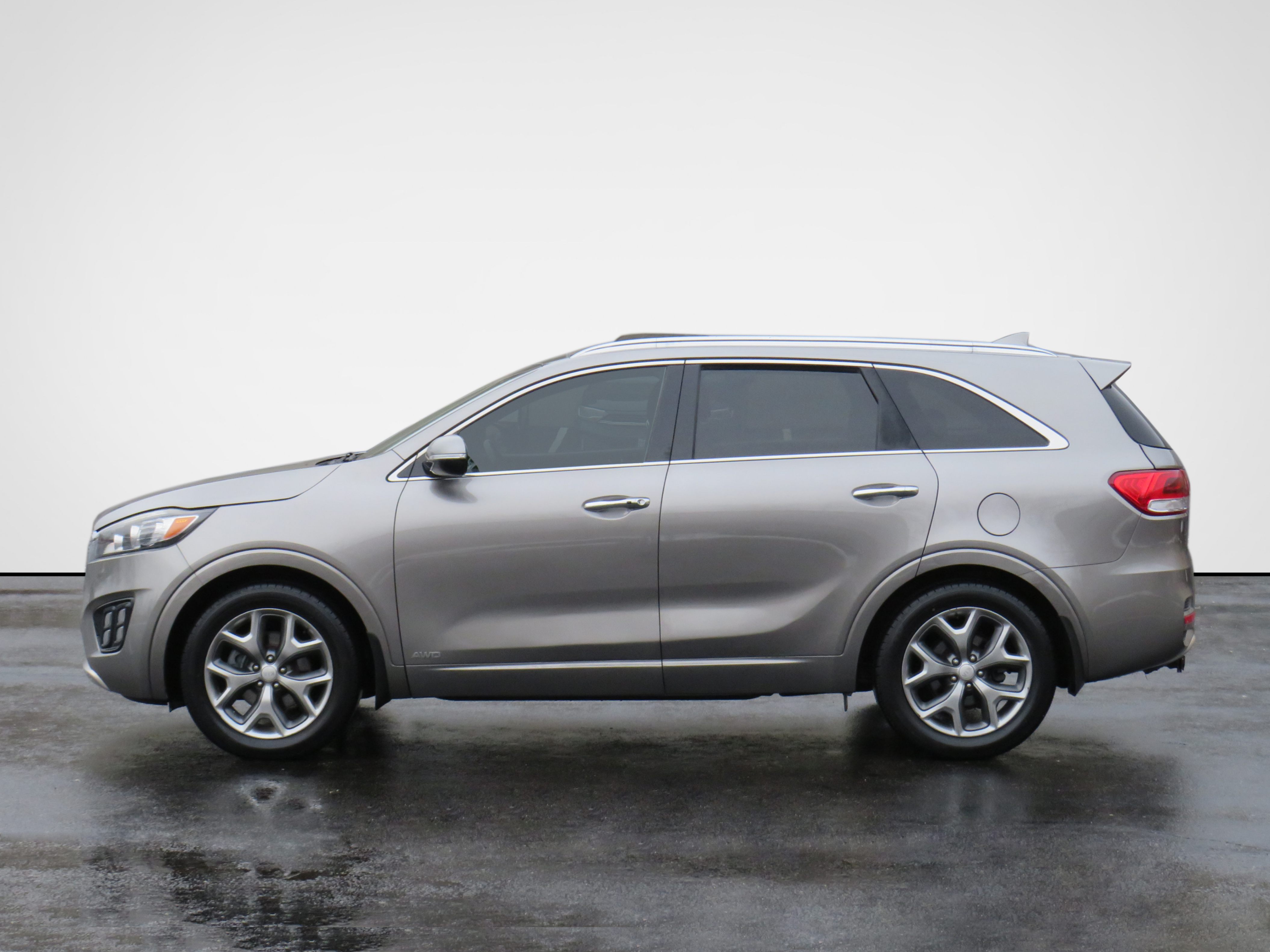 /laautomotive/2016-Kia-Sorento-25537451474677764.jpg