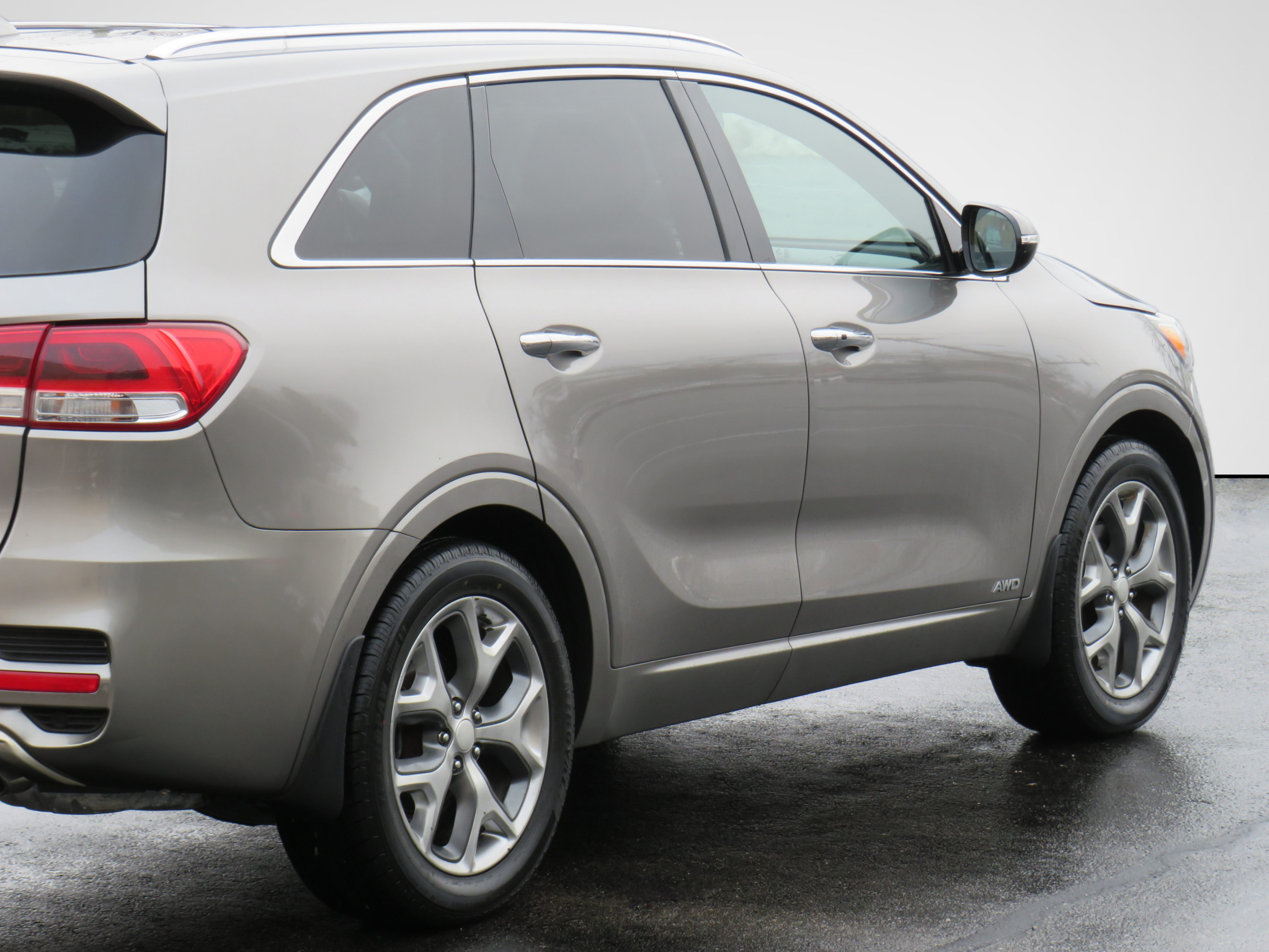 /laautomotive/2016-Kia-Sorento-8655472993290612.jpg