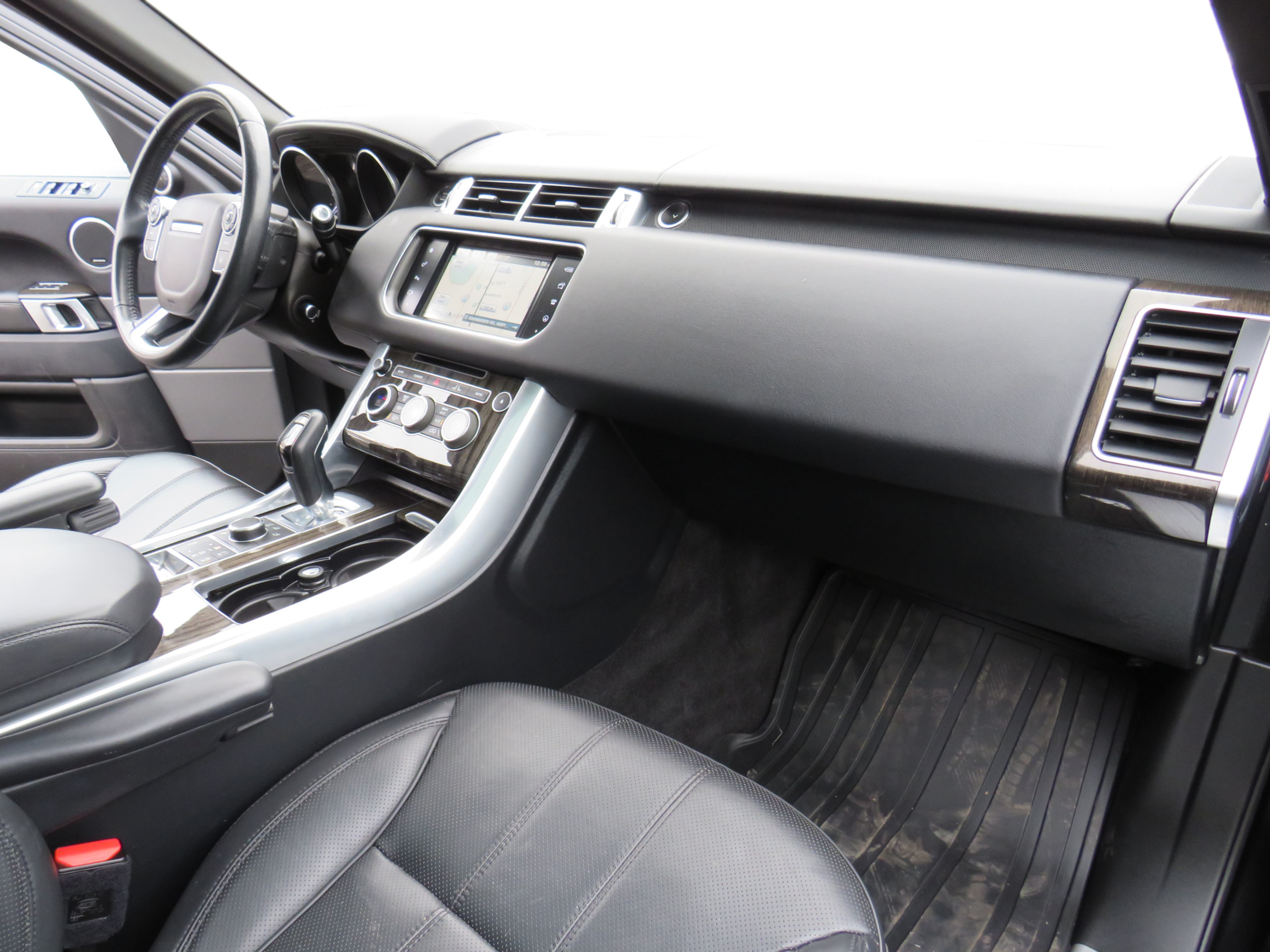 /laautomotive/2016-LandRover-RangeRover-06783831810102647.jpg