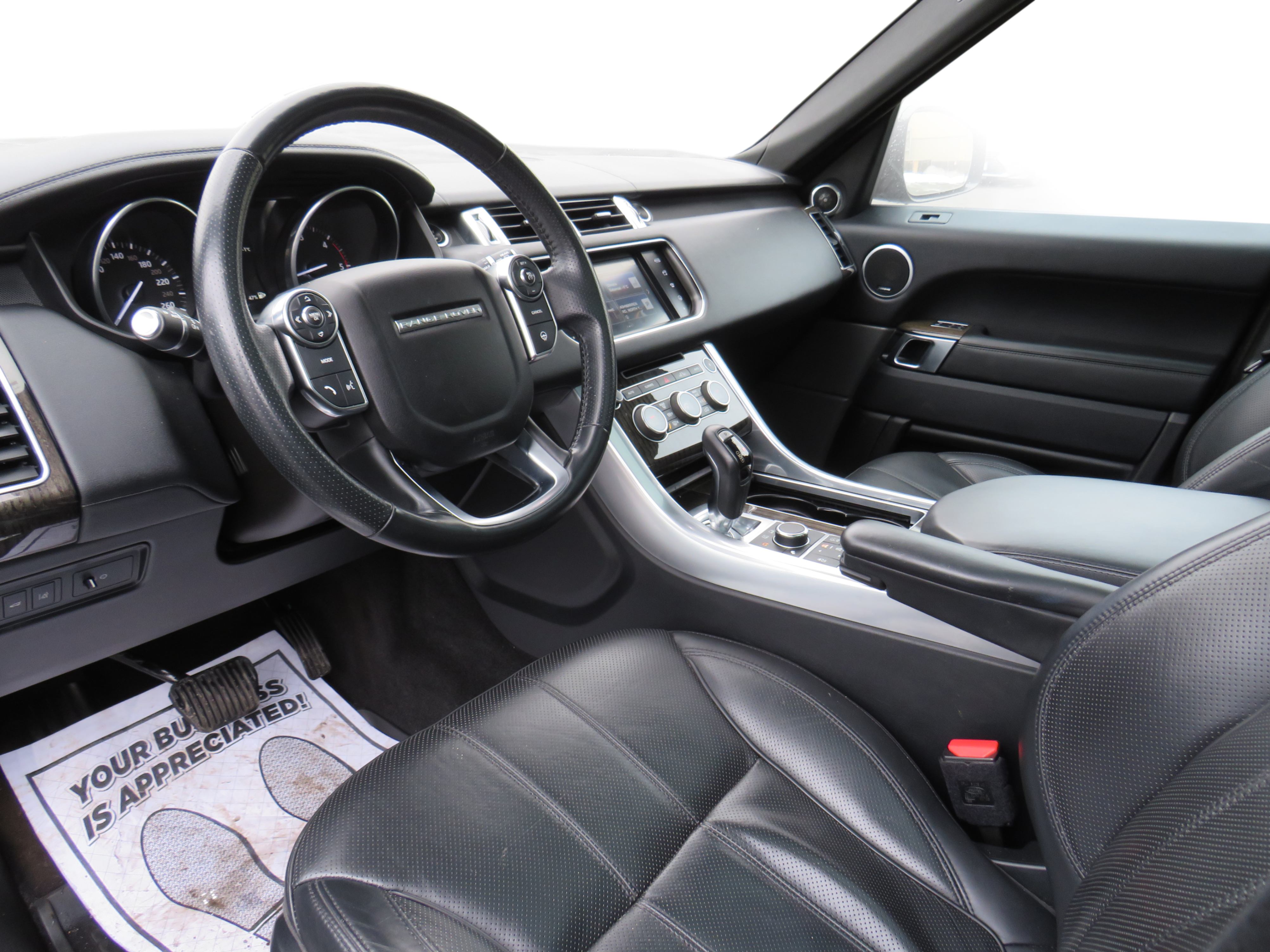 /laautomotive/2016-LandRover-RangeRover-4836966996418517.jpg