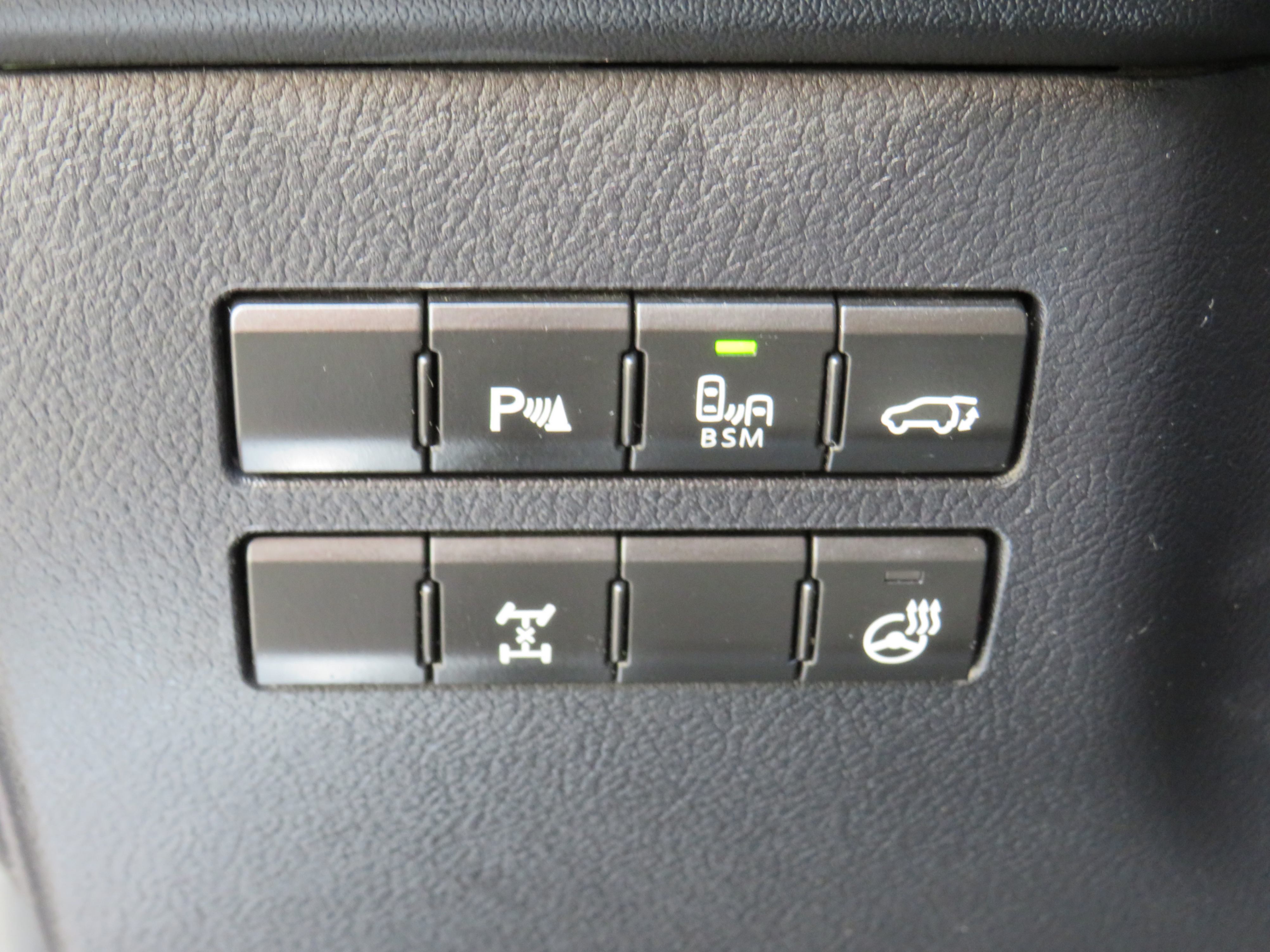 /laautomotive/2016-Lexus-NX200t-6165039995783259.jpg