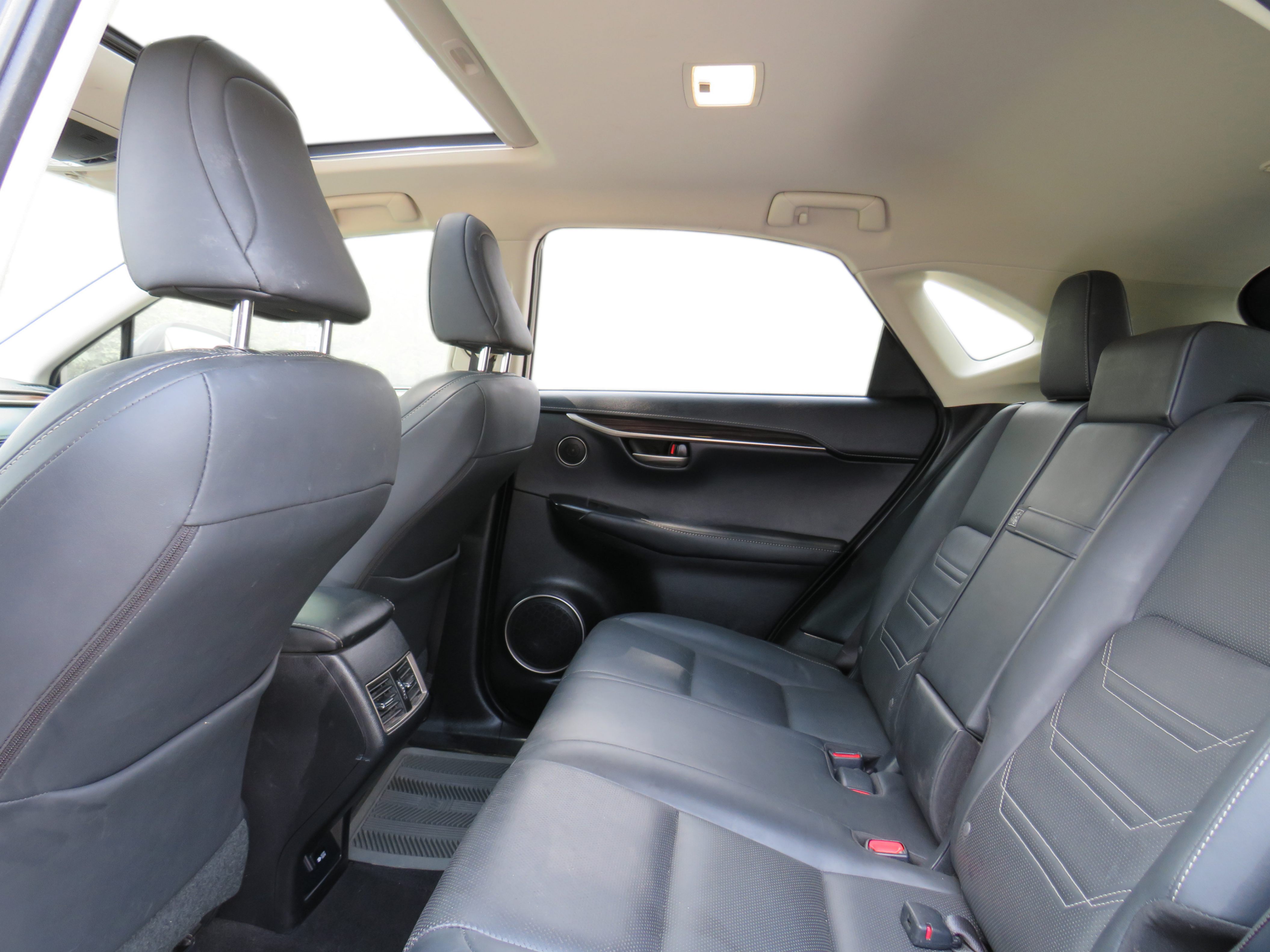 /laautomotive/2016-Lexus-NX200t-8163197328475045.jpg