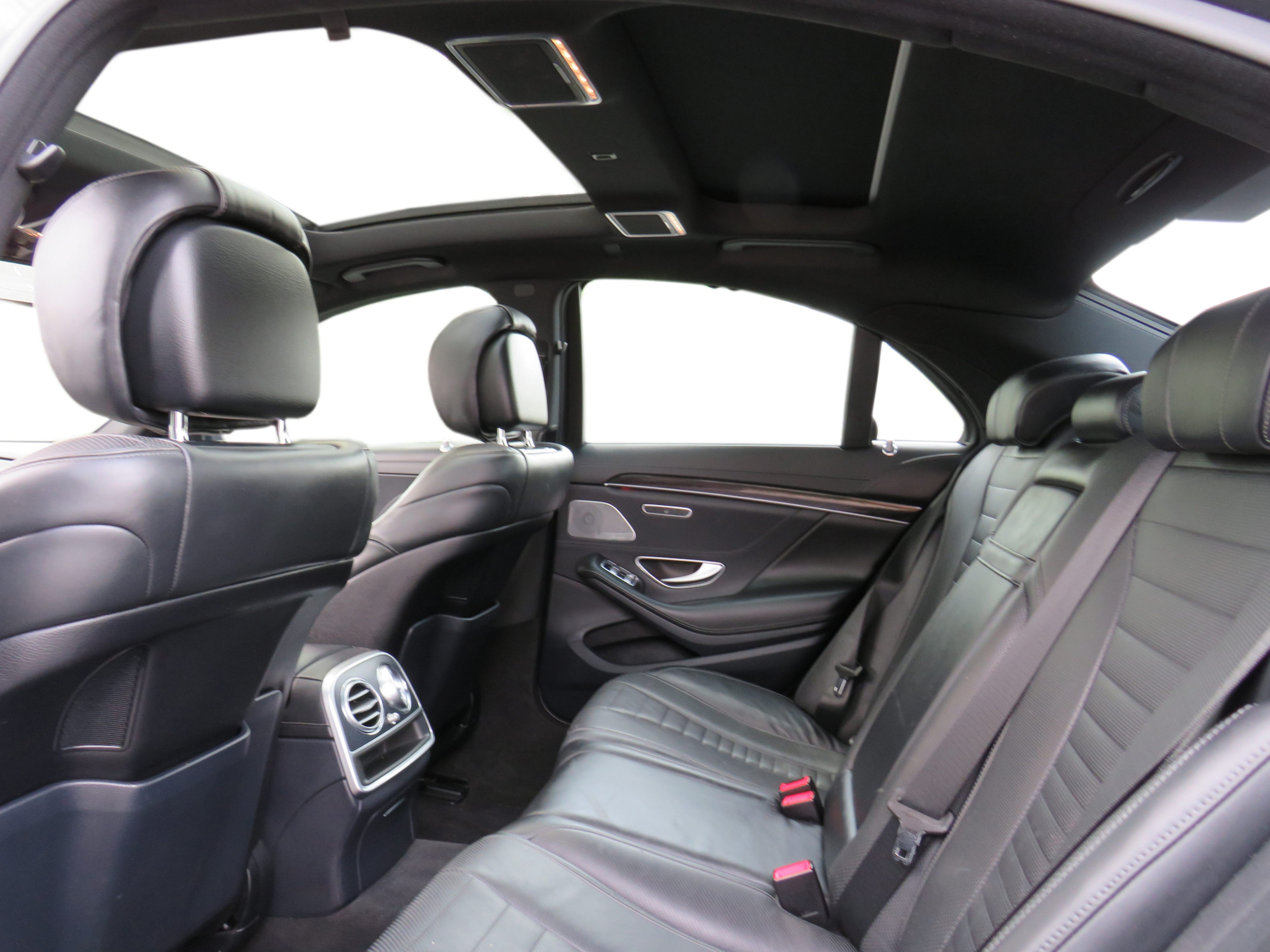 /laautomotive/2016-Mercedes-Benz-S-Class-560835855156077.jpg