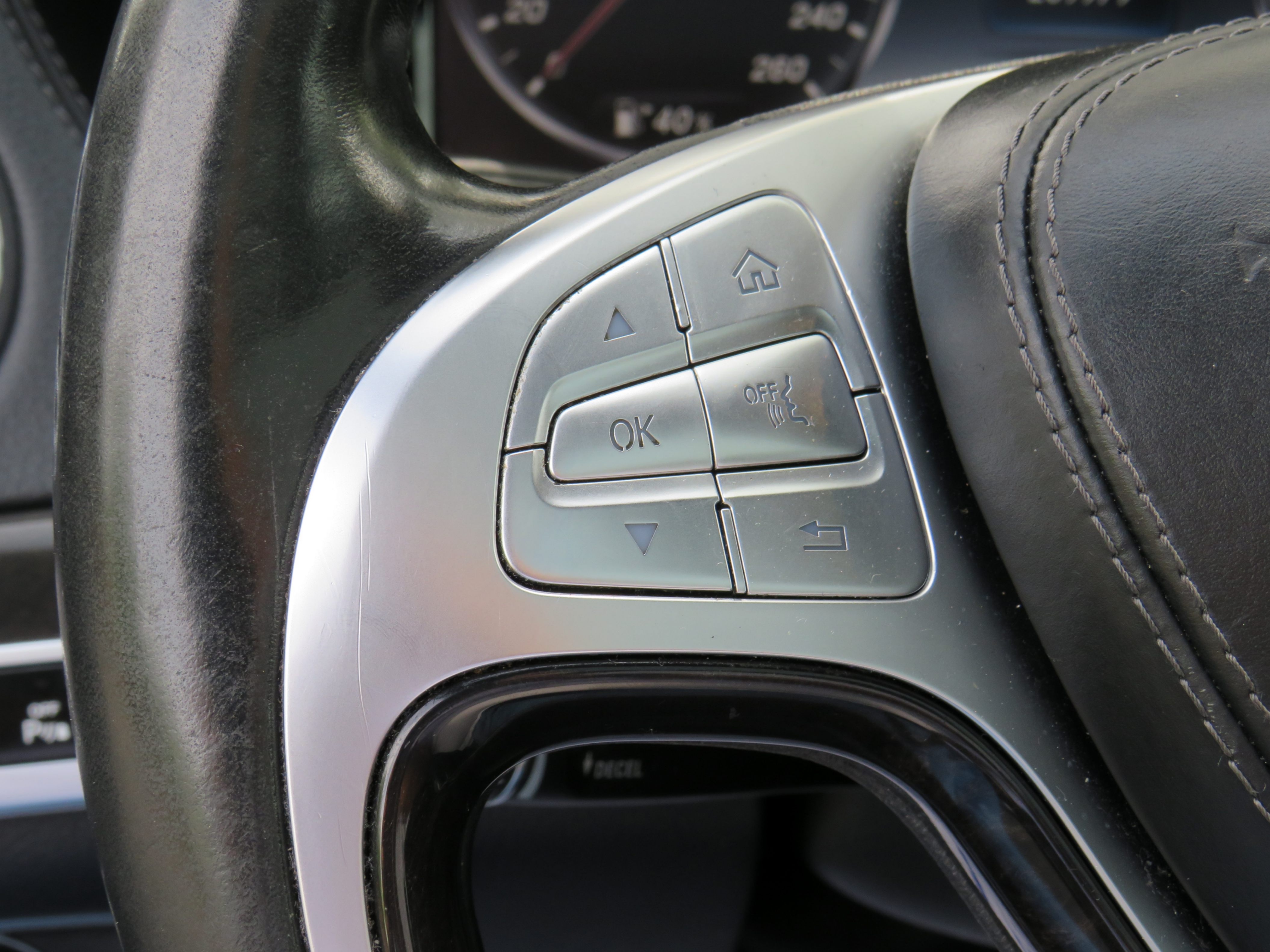 /laautomotive/2016-Mercedes-Benz-S-Class-6737599285386291.jpg