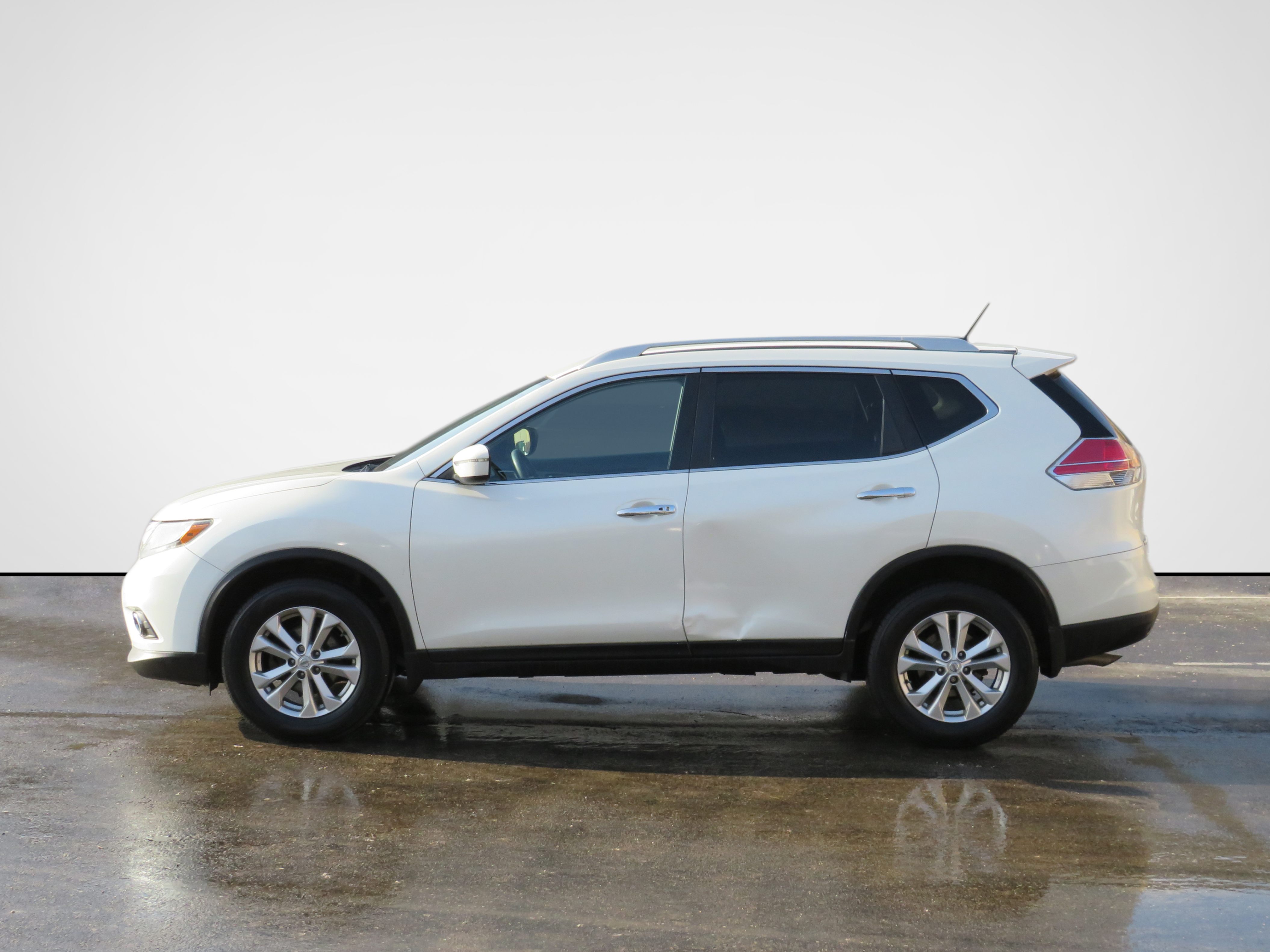 /laautomotive/2016-Nissan-Rogue-6815339828532965.jpg