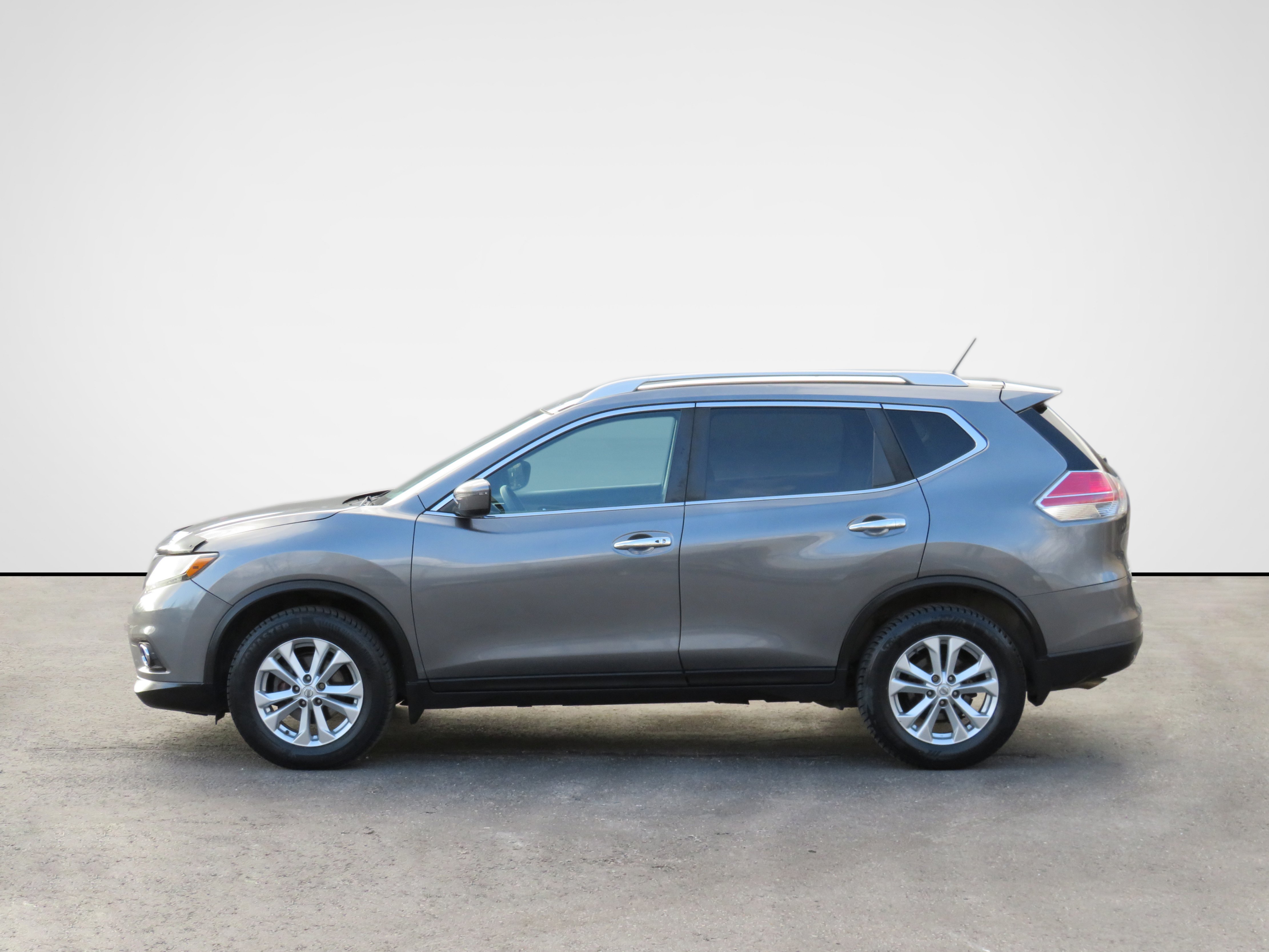 /laautomotive/2016-Nissan-Rogue-9129345403840552.jpg