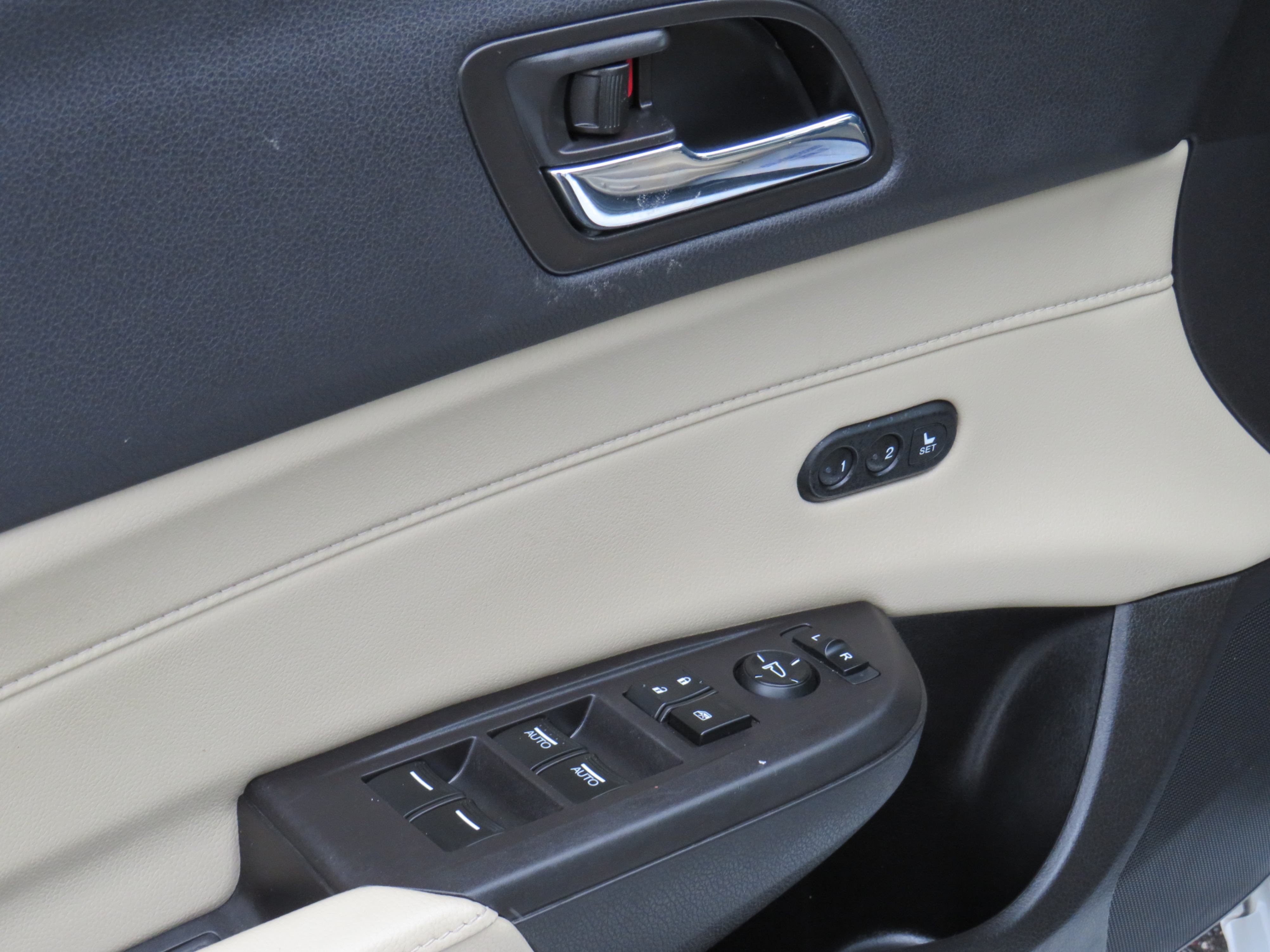 /laautomotive/2017-Acura-ILX-03702336114516003.jpg
