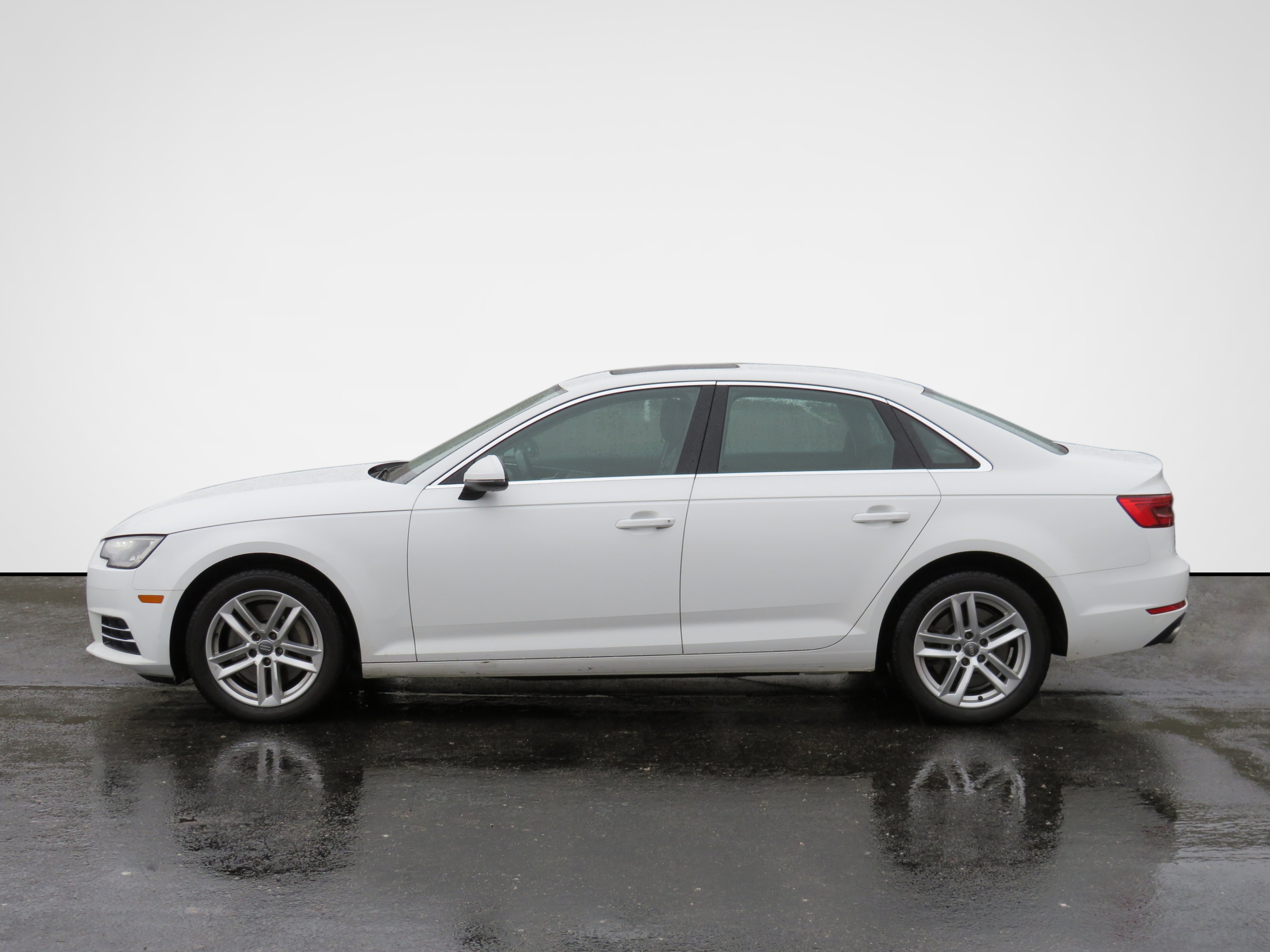 /laautomotive/2017-Audi-A4-10676472261535697.jpg