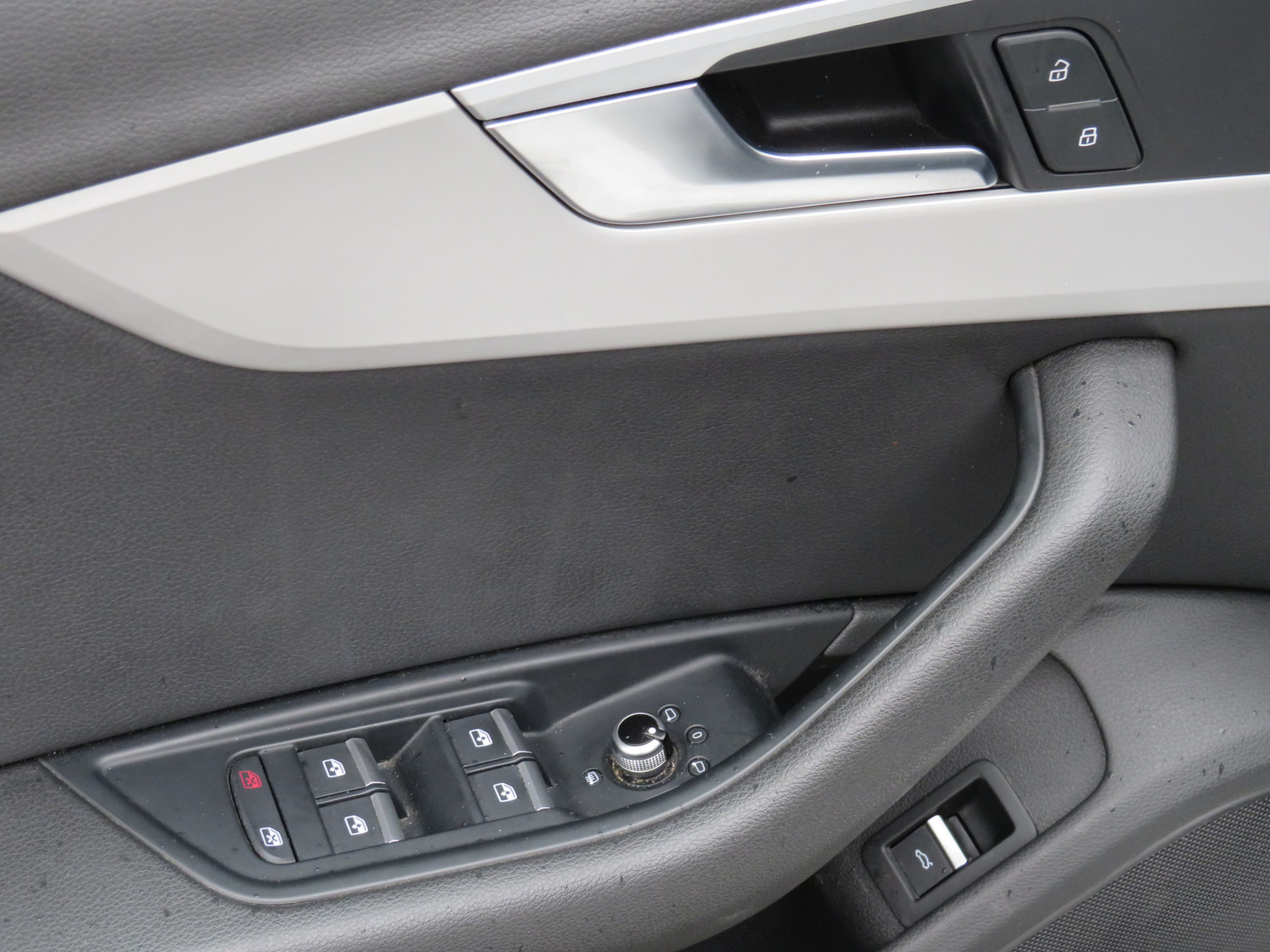 /laautomotive/2017-Audi-A4-16214981650957228.jpg