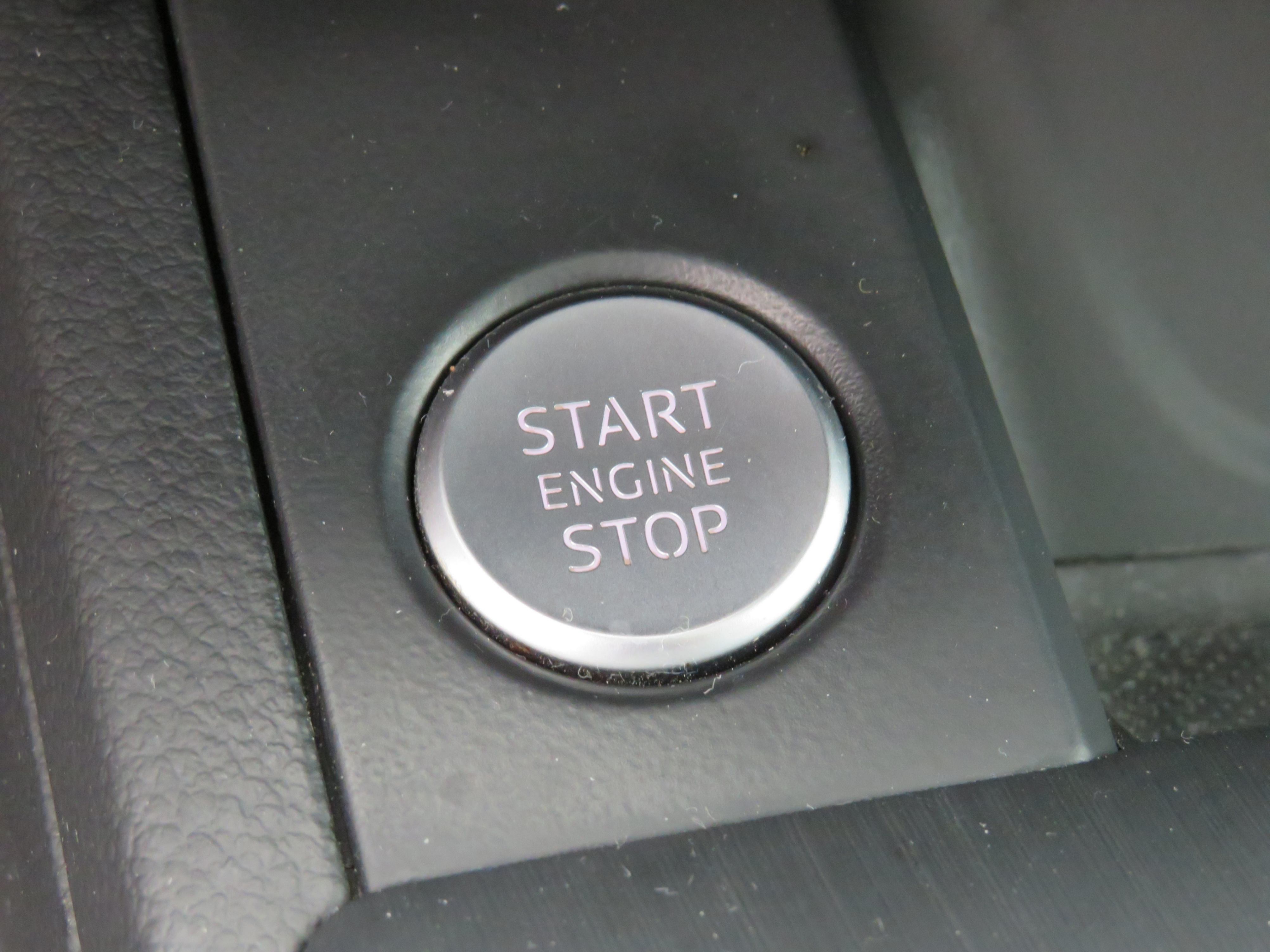 /laautomotive/2017-Audi-A4-7808928235636081.jpg