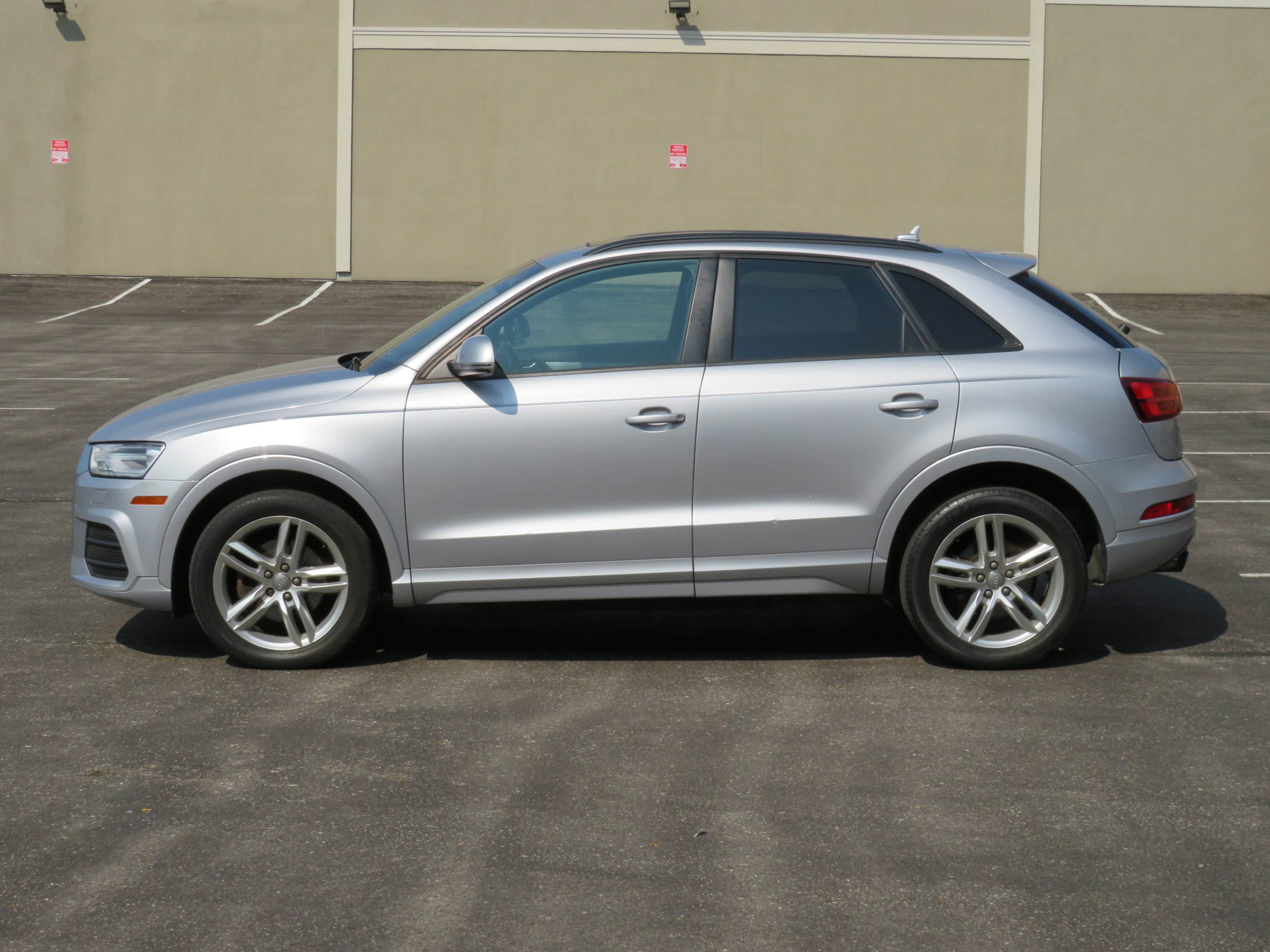 /laautomotive/2017-Audi-Q3-8228973649401252.jpg