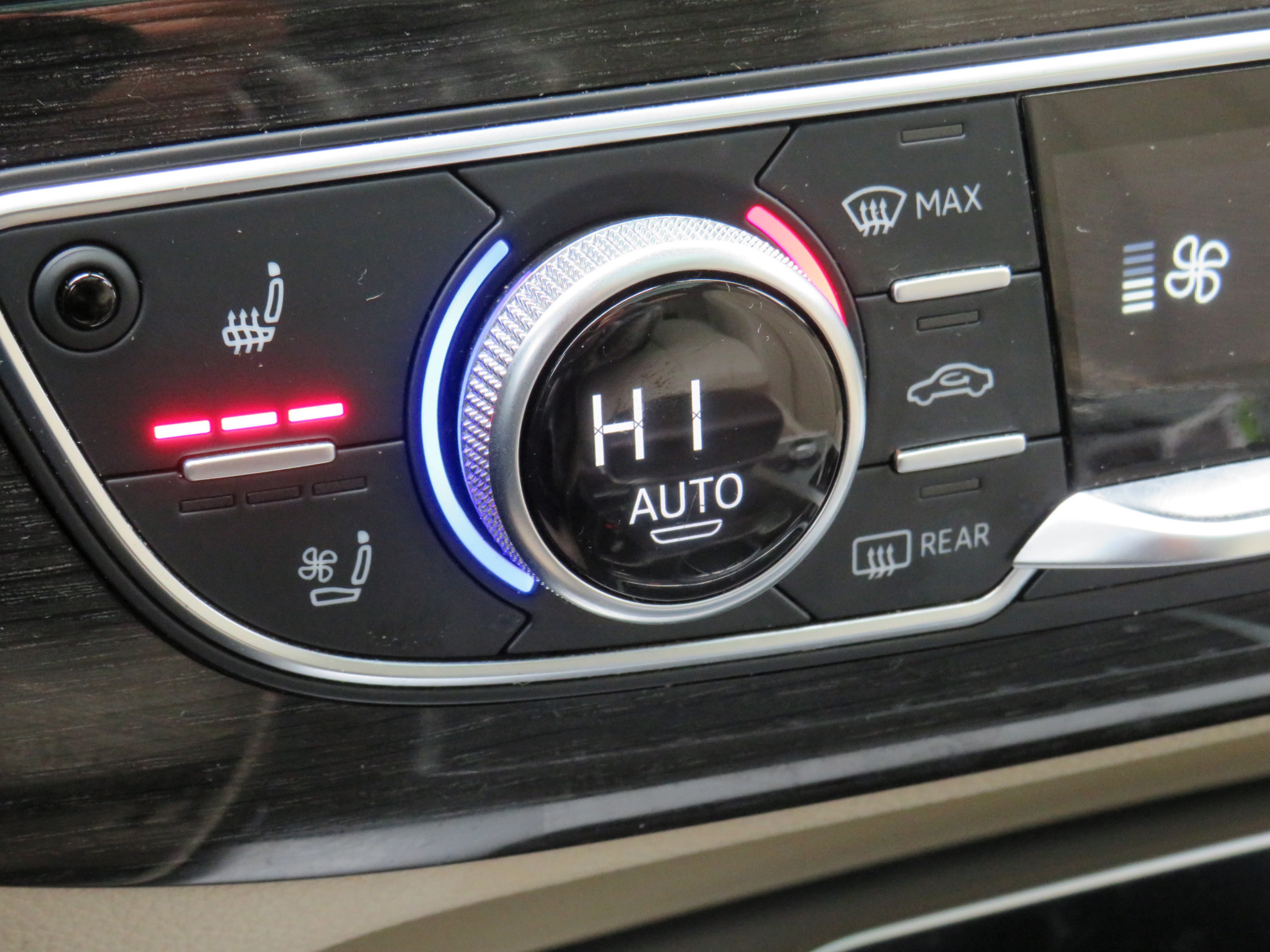 /laautomotive/2017-Audi-Q7-7350998308447443.jpg