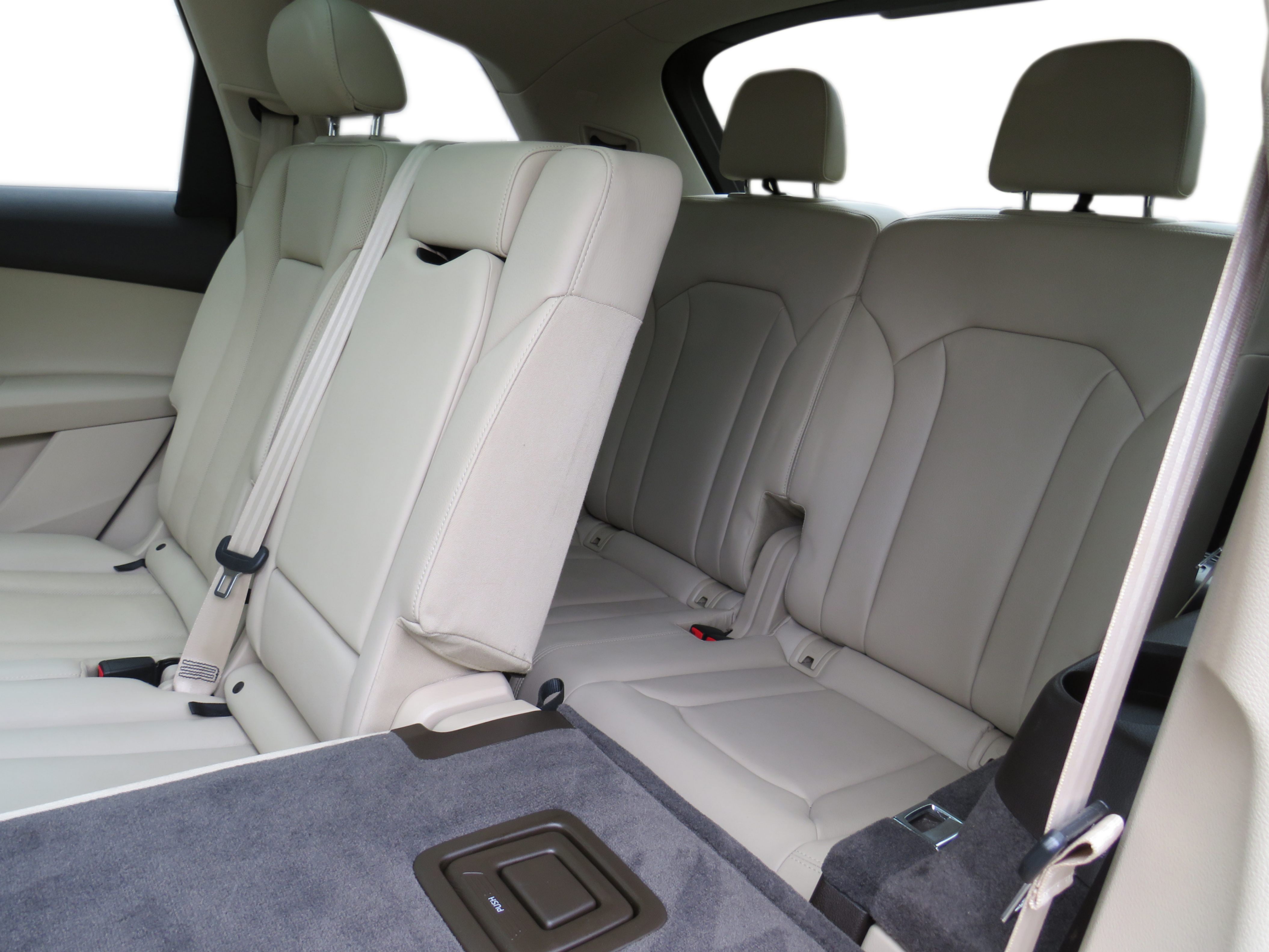/laautomotive/2017-Audi-Q7-8670578655066632.jpg
