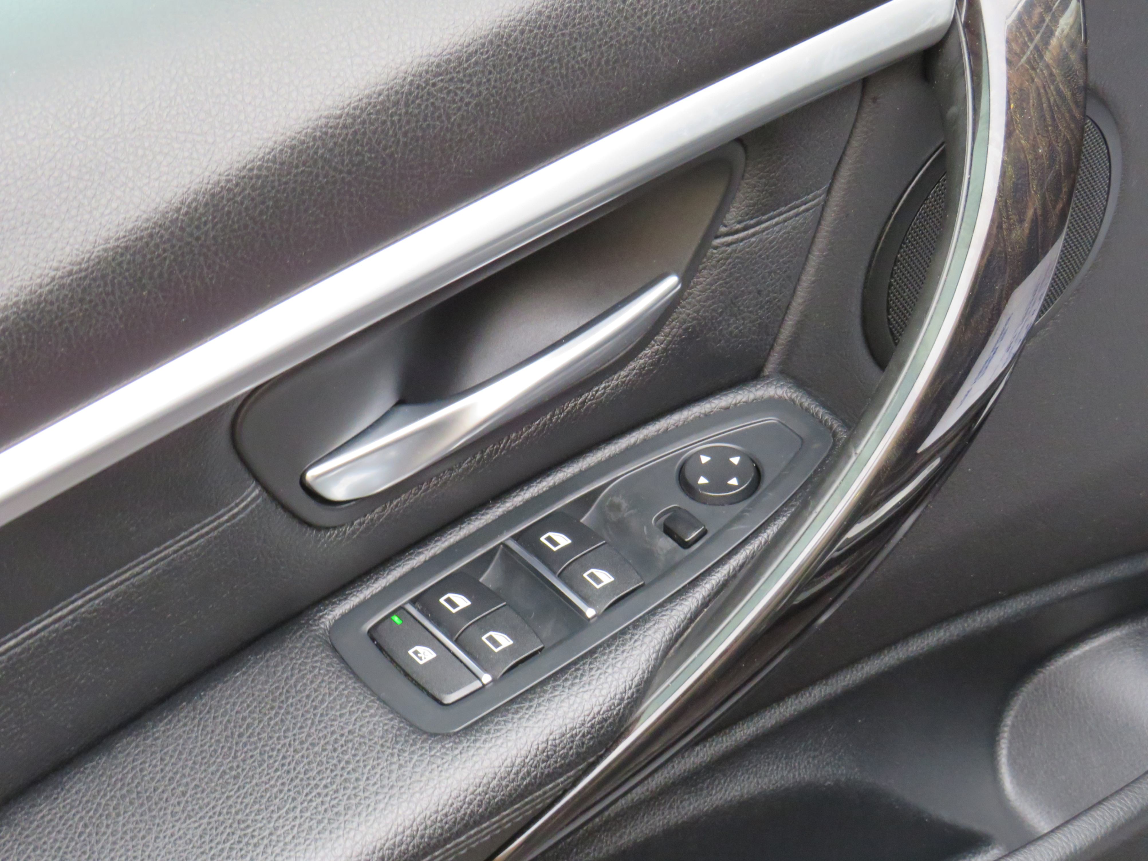 /laautomotive/2017-BMW-3Series-429238885208328.jpg