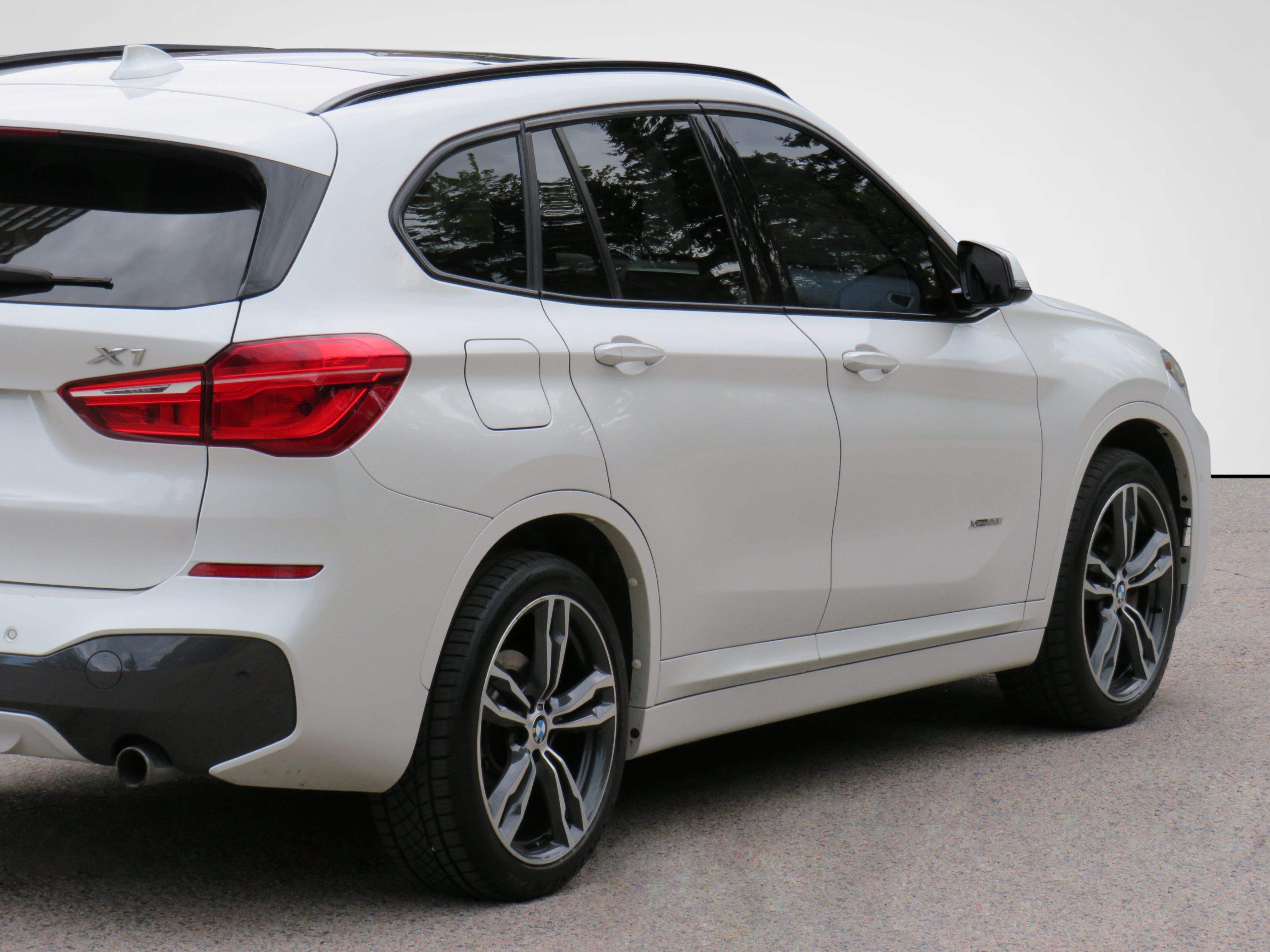 /laautomotive/2017-BMW-X1-3435972546734112.jpg