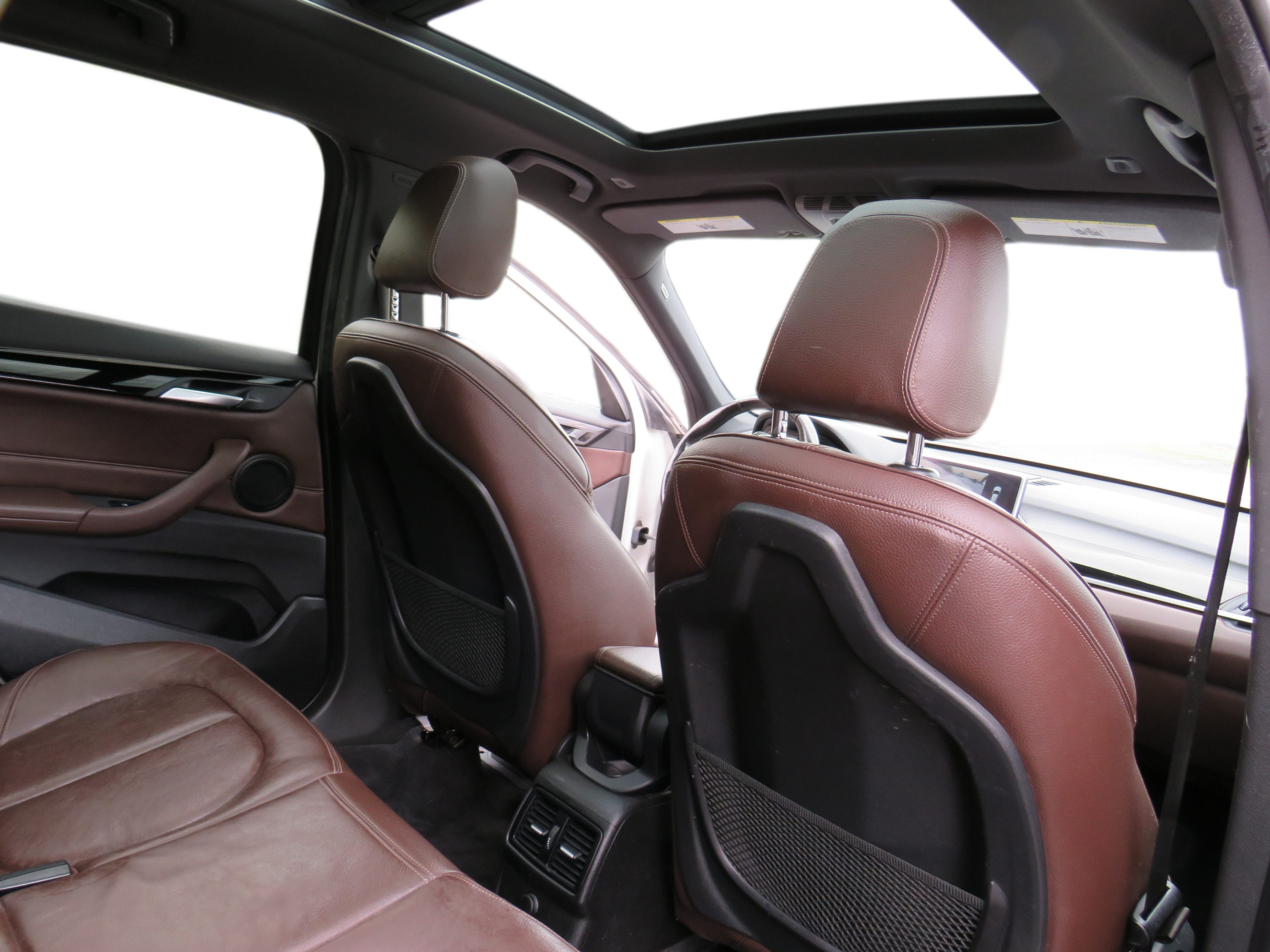 /laautomotive/2017-BMW-X1-9001631268351753.jpg
