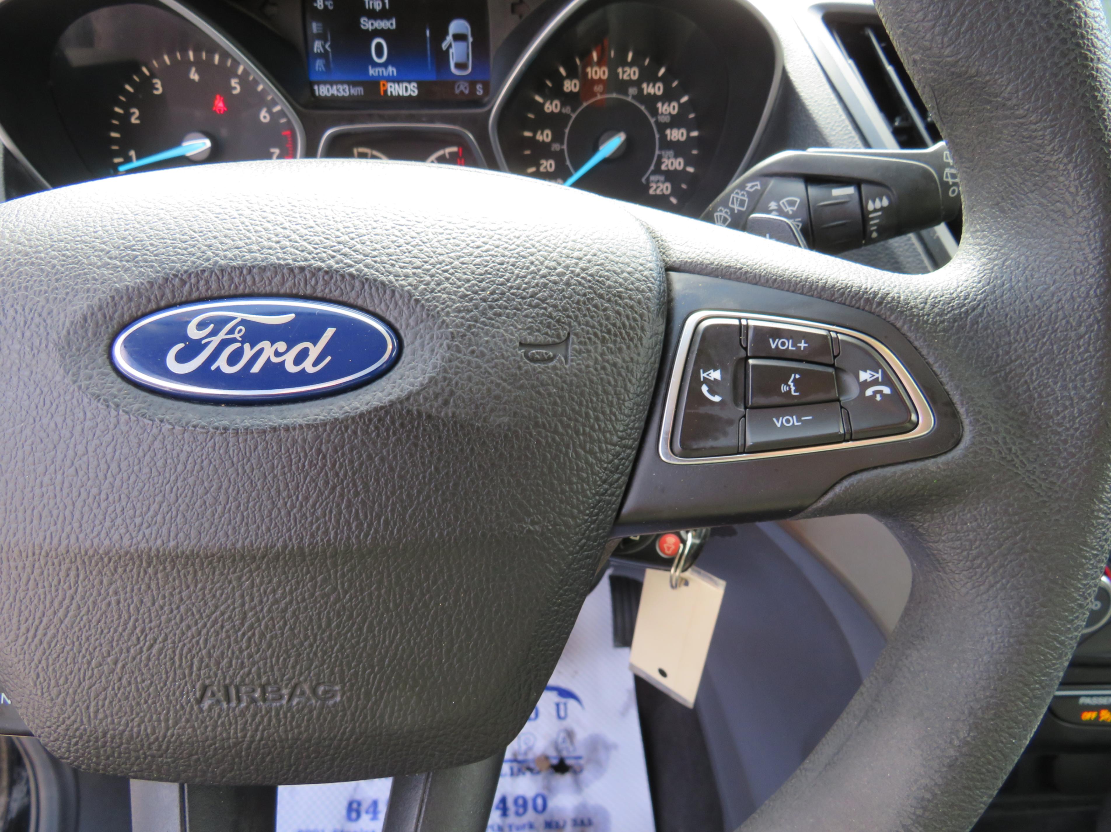 /laautomotive/2017-Ford-Escape-2328288365566611.jpg