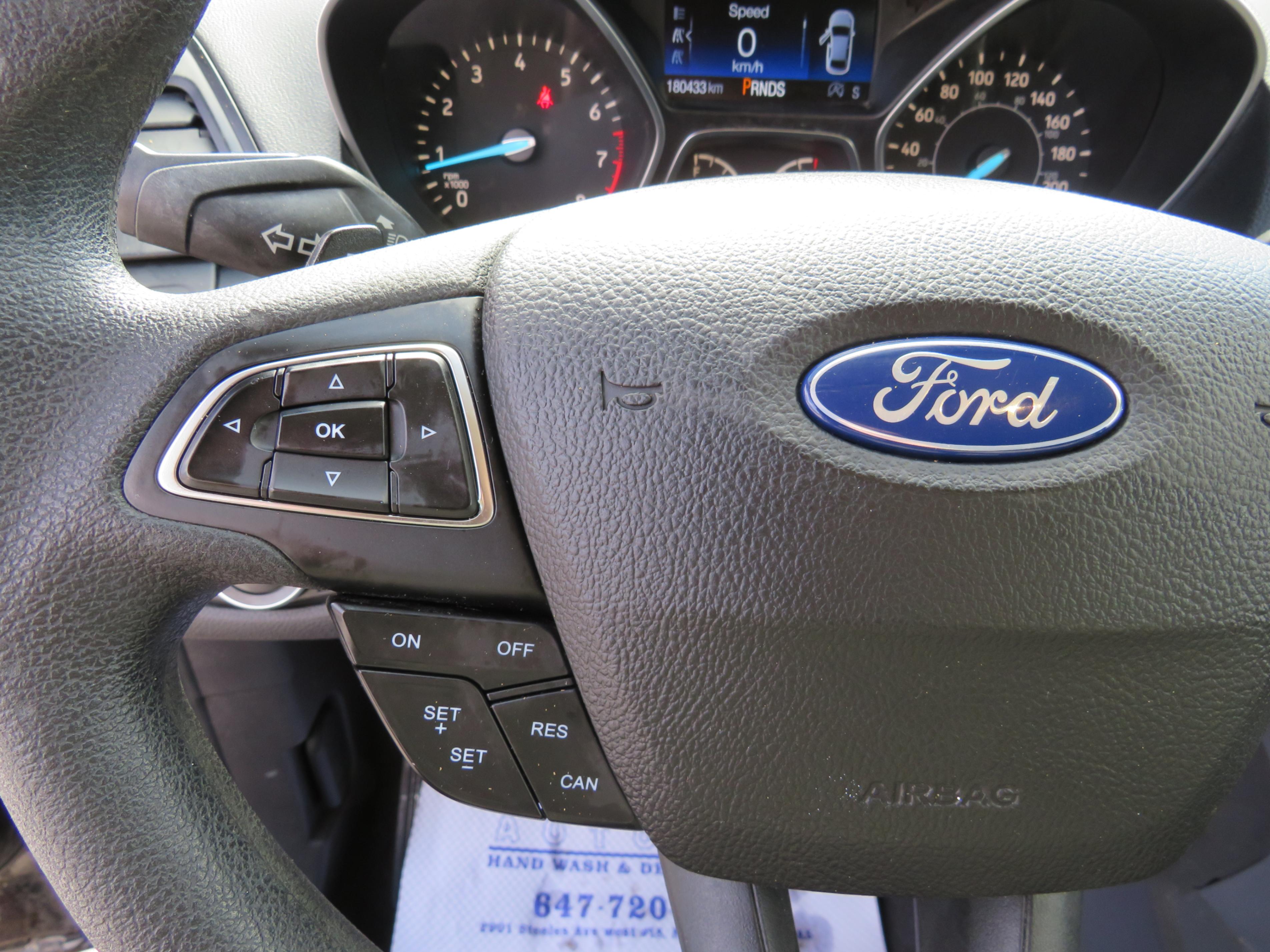/laautomotive/2017-Ford-Escape-23606103889326802.jpg