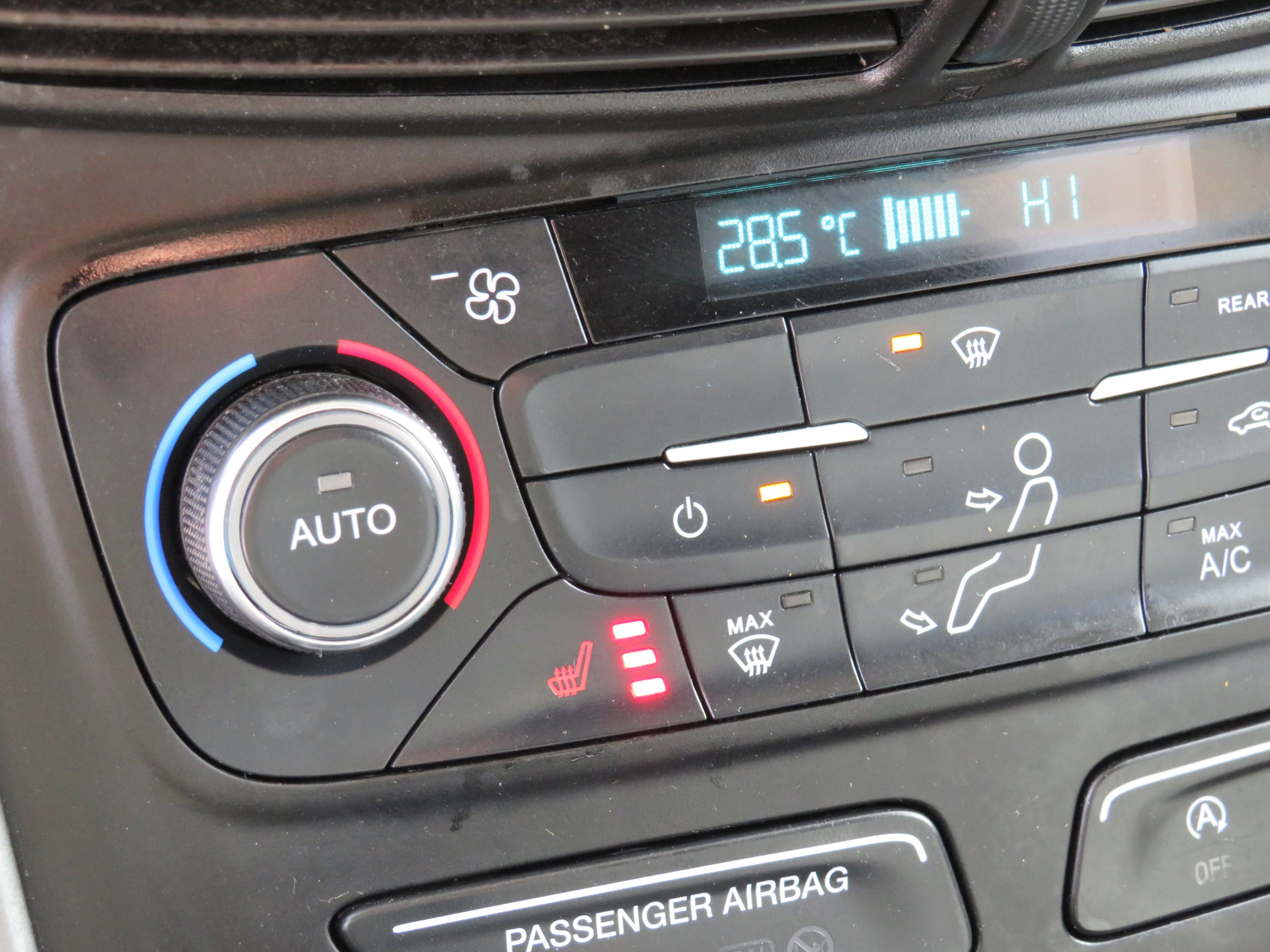/laautomotive/2017-Ford-Escape-3702117194667587.jpg