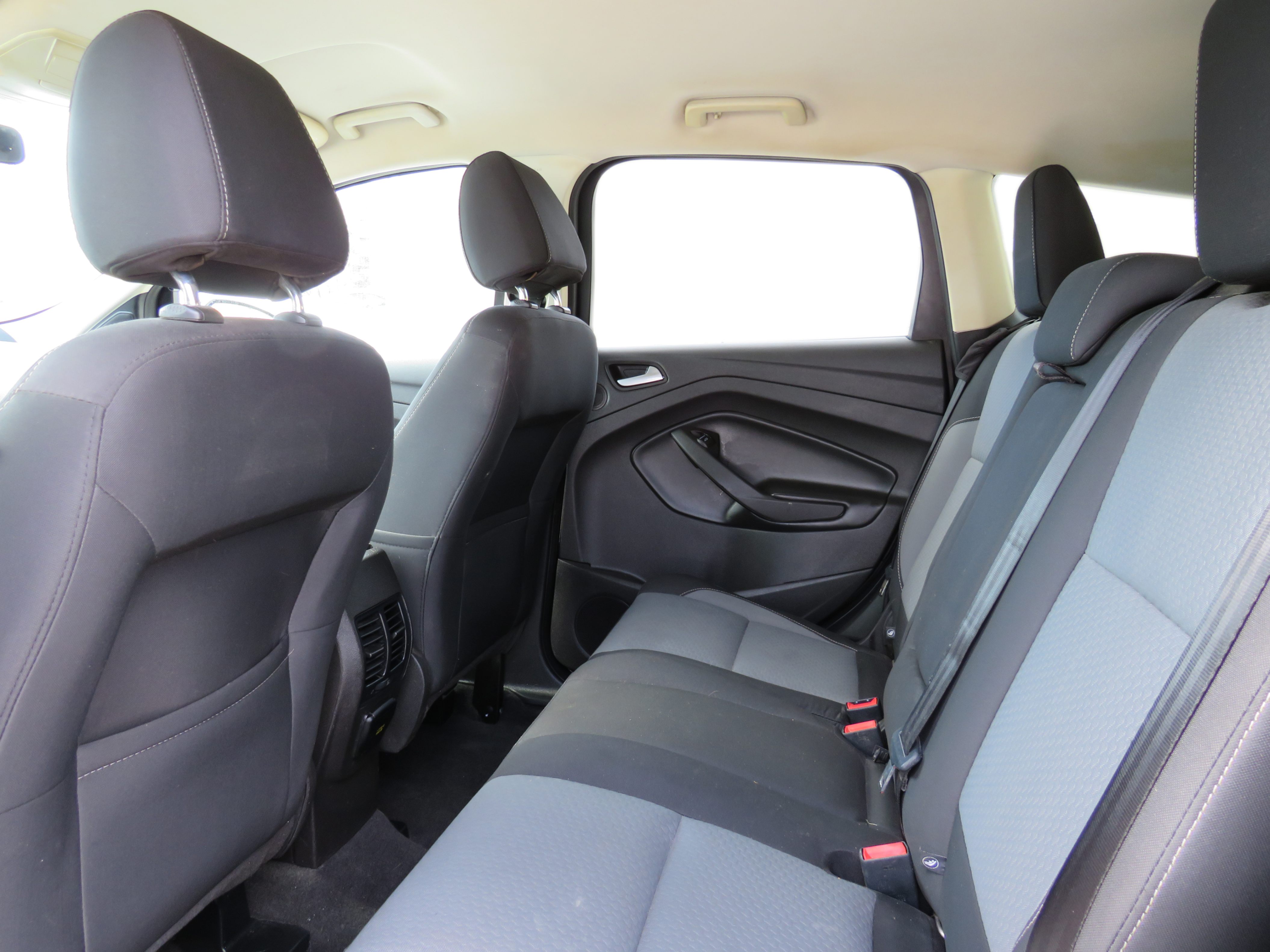 /laautomotive/2017-Ford-Escape-501428318780069.jpg