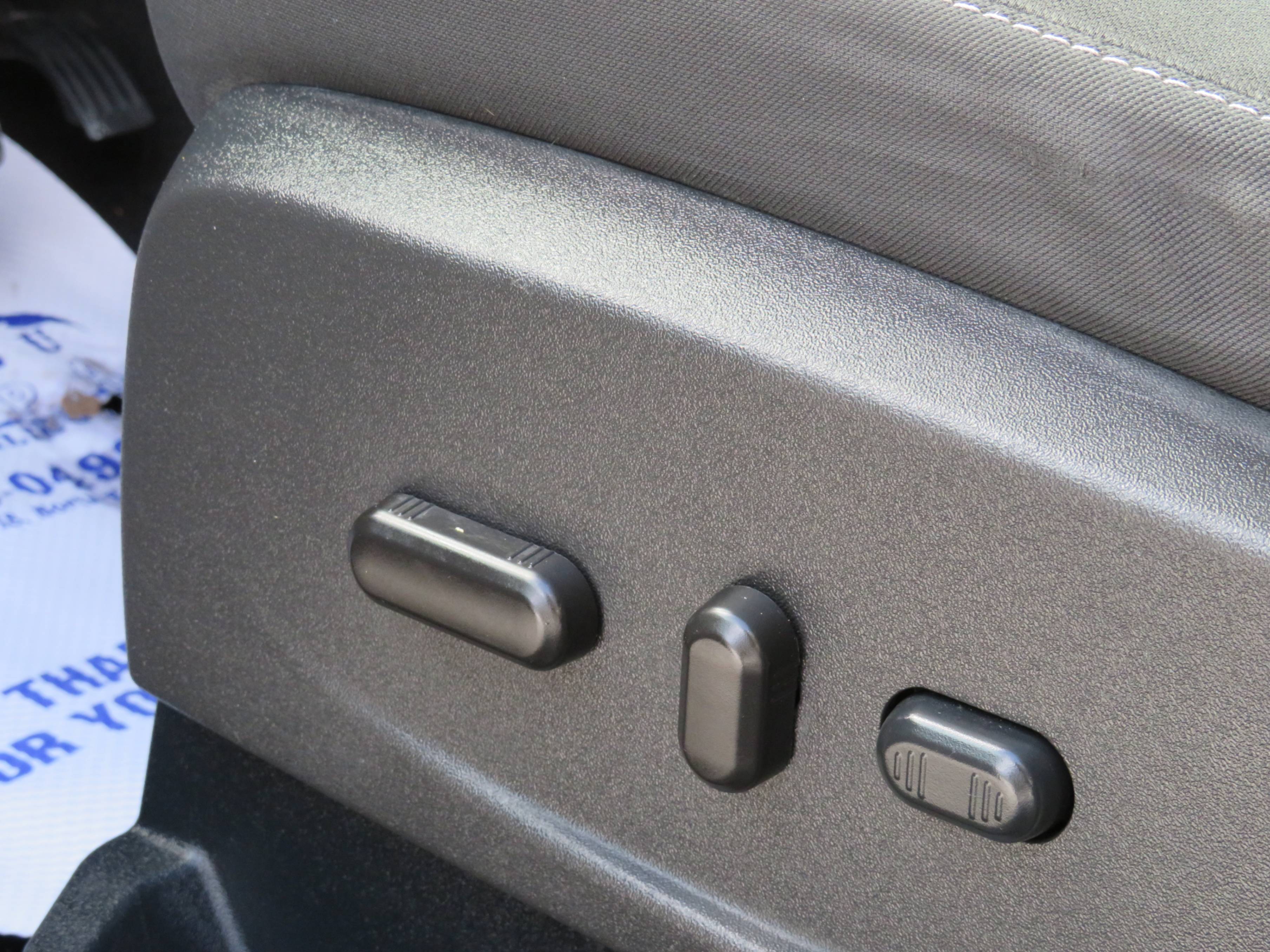 /laautomotive/2017-Ford-Escape-5218257656445846.jpg