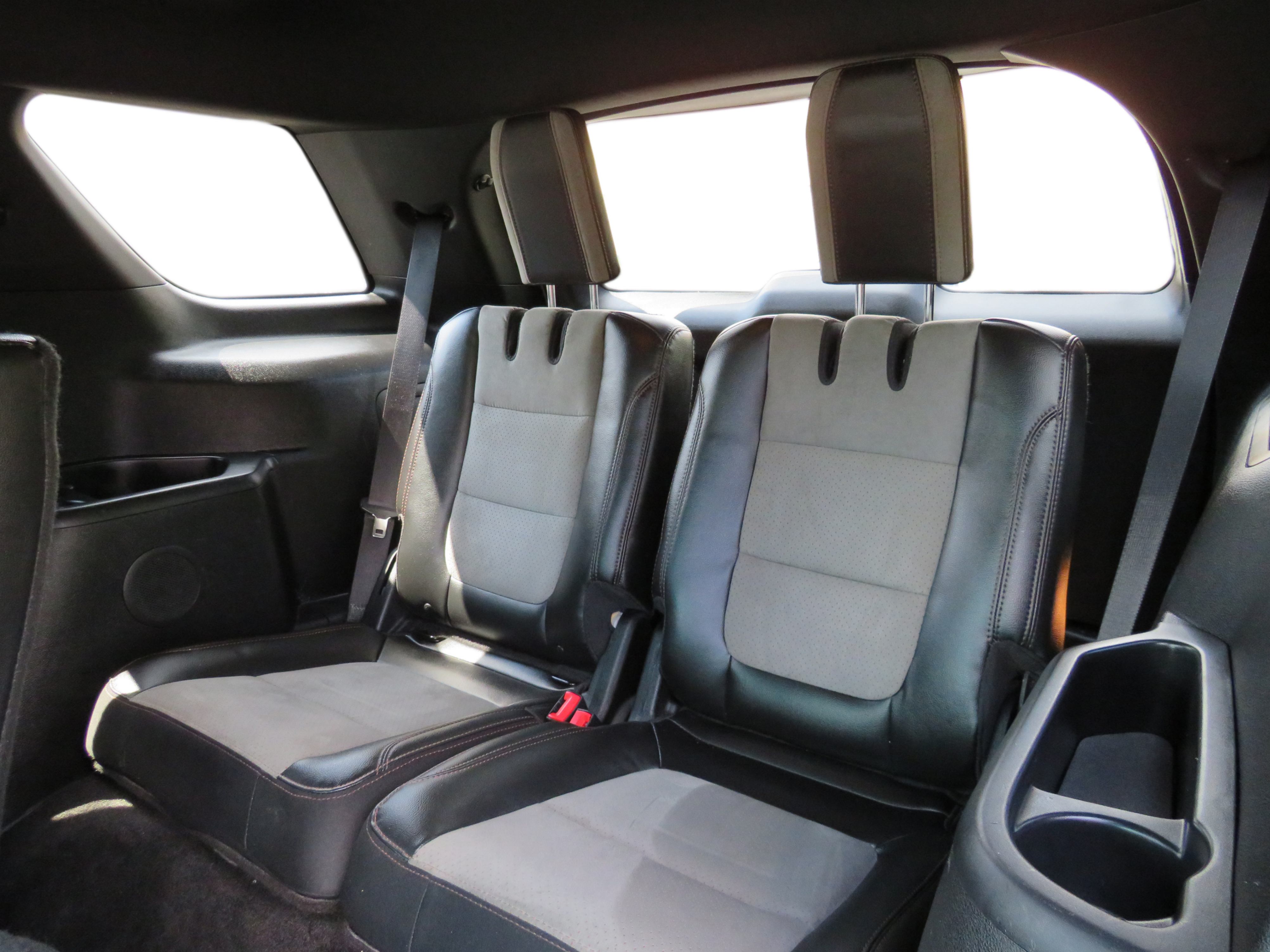 /laautomotive/2017-Ford-Explorer-29338170662992735.jpg