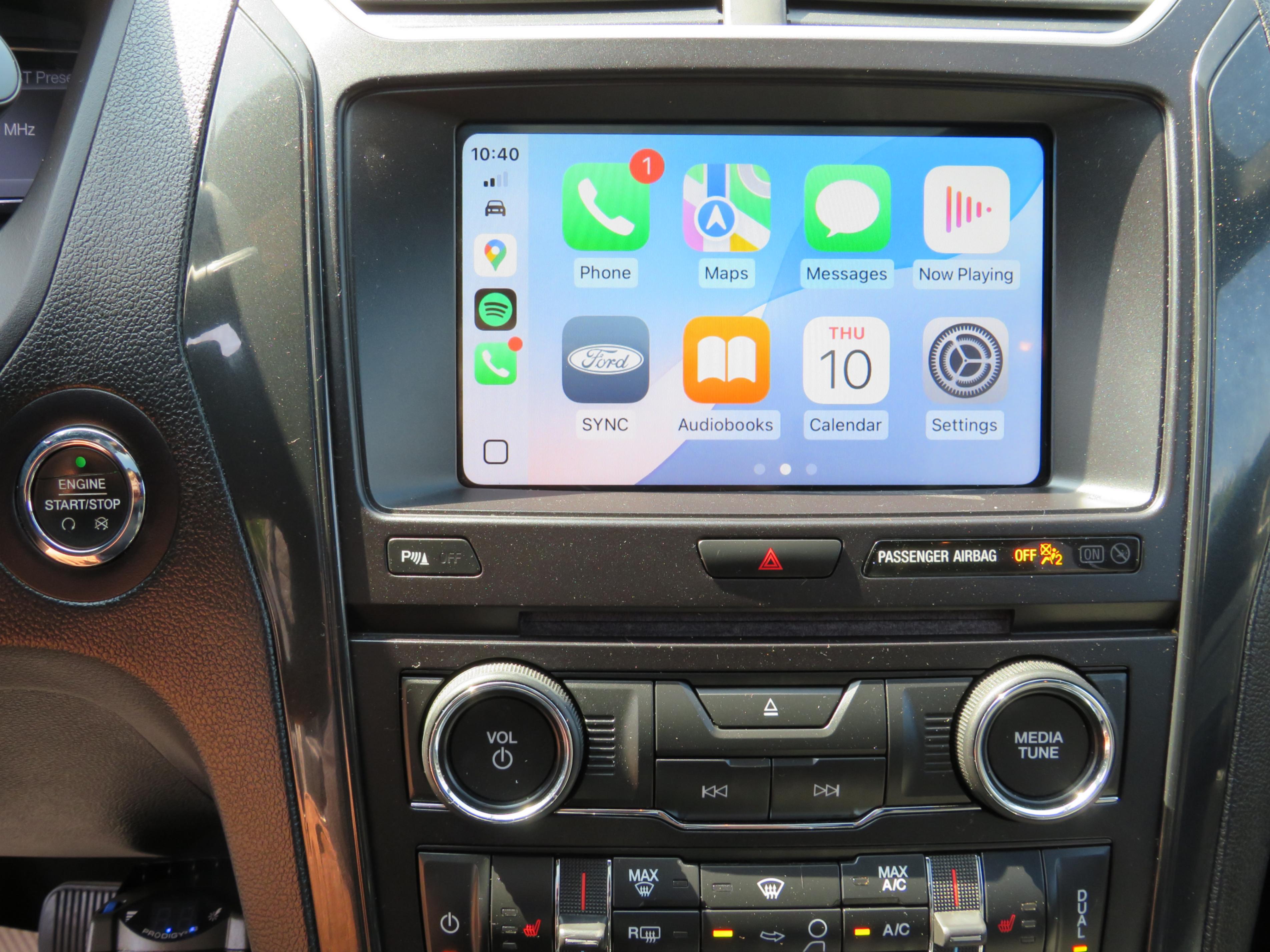 /laautomotive/2017-Ford-Explorer-4249318390741652.jpg