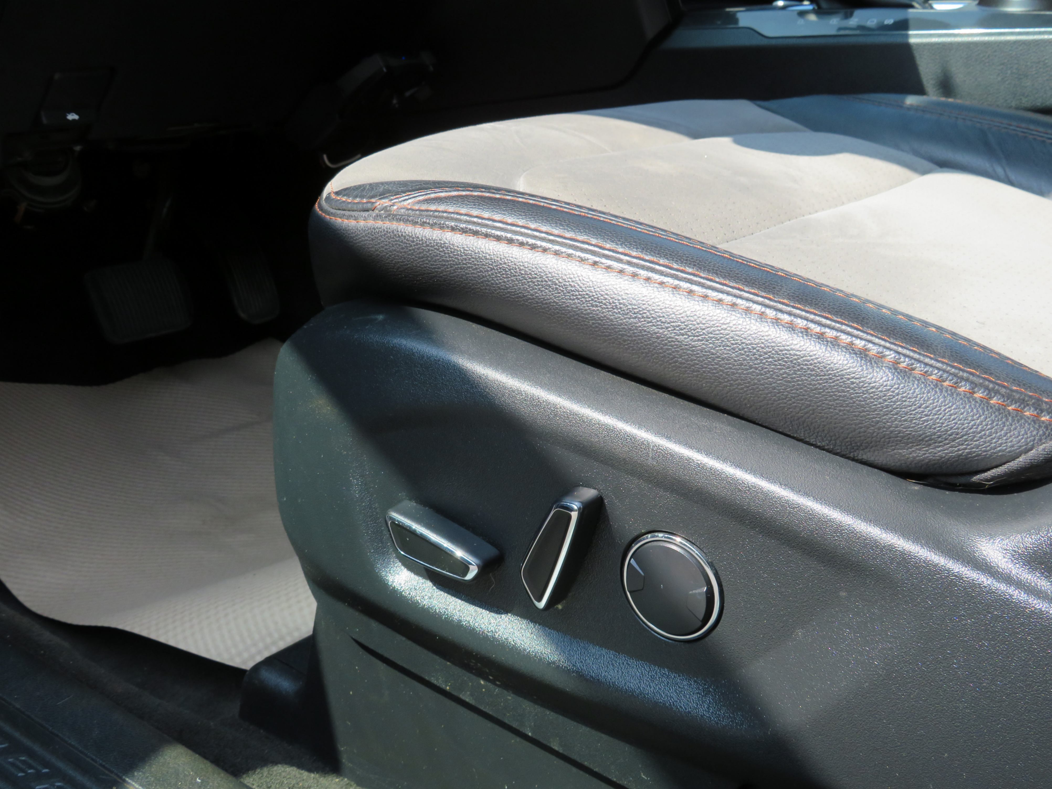 /laautomotive/2017-Ford-Explorer-657058519622622.jpg